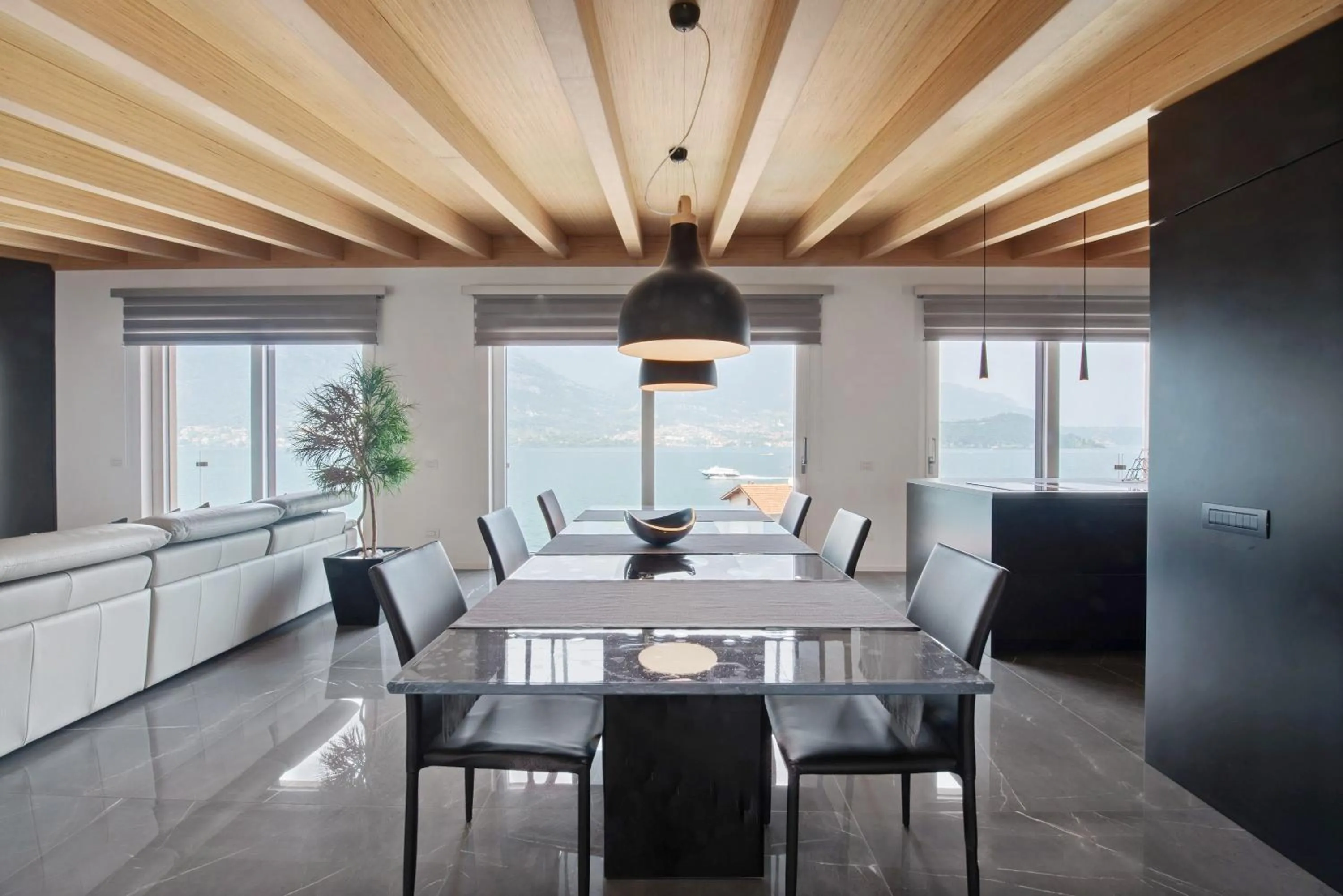 Property building in Luxury Lakefront Penthouse