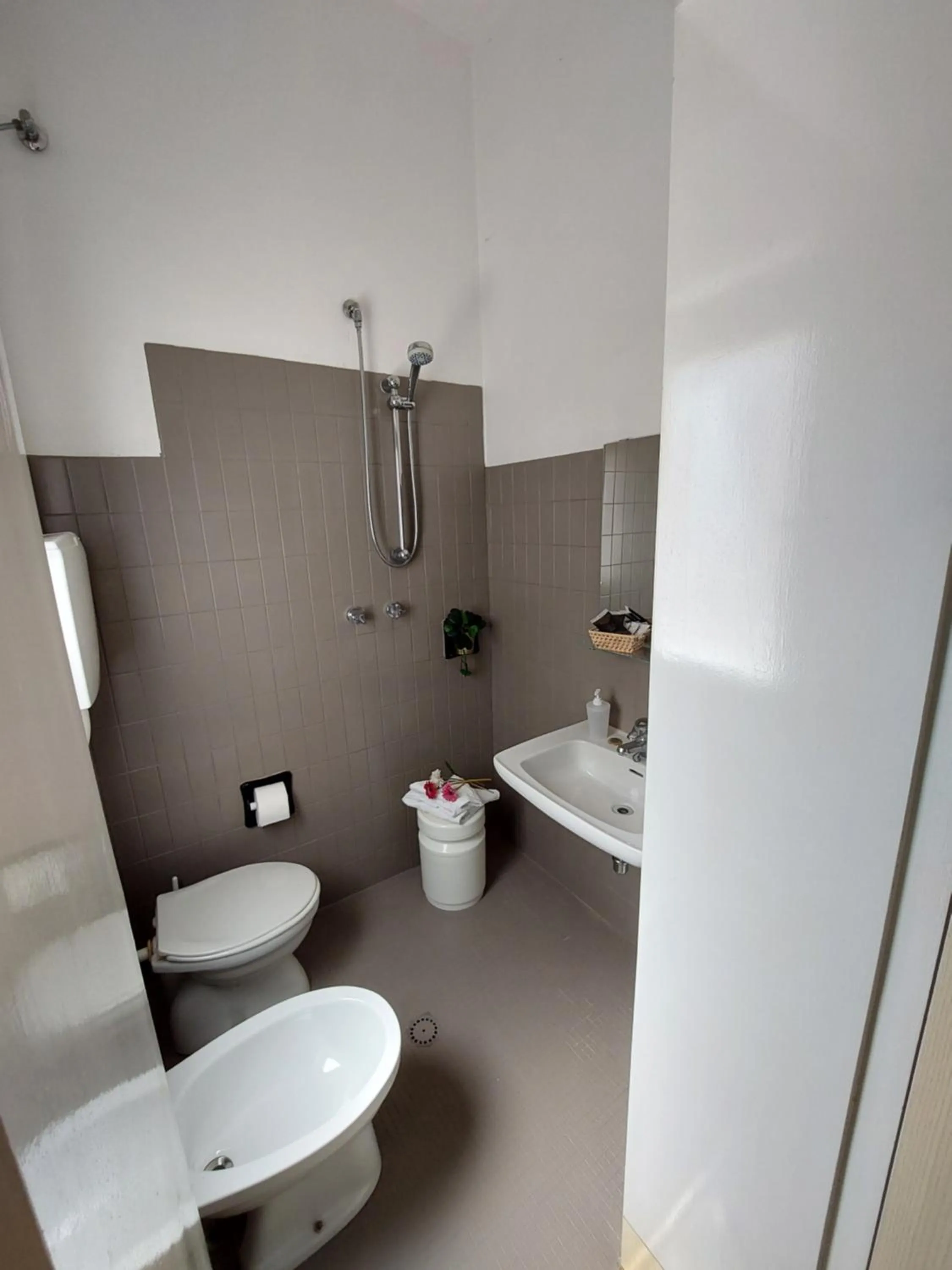 Bathroom in Maison des Roses