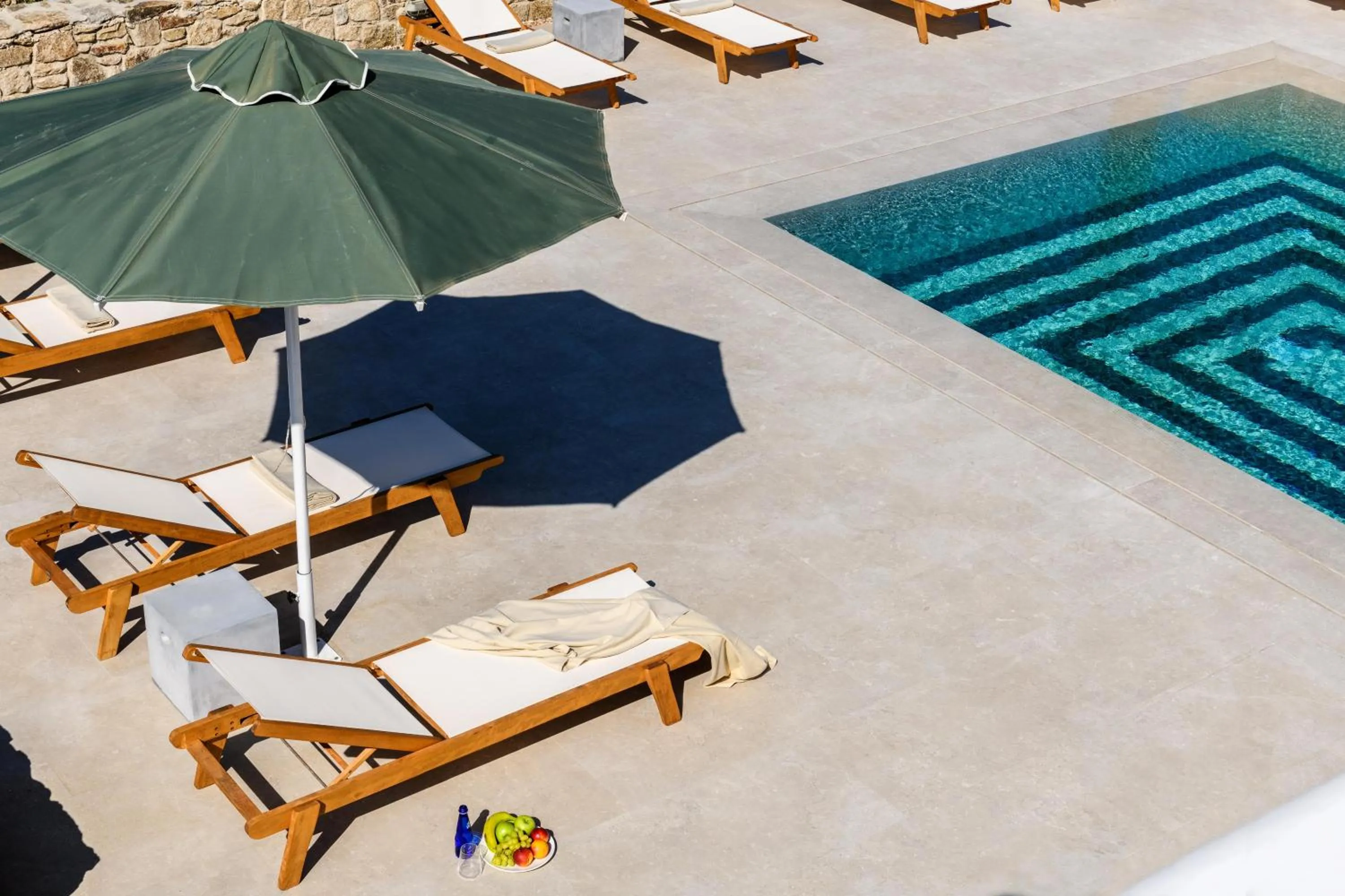 Day in Camarades Mykonos