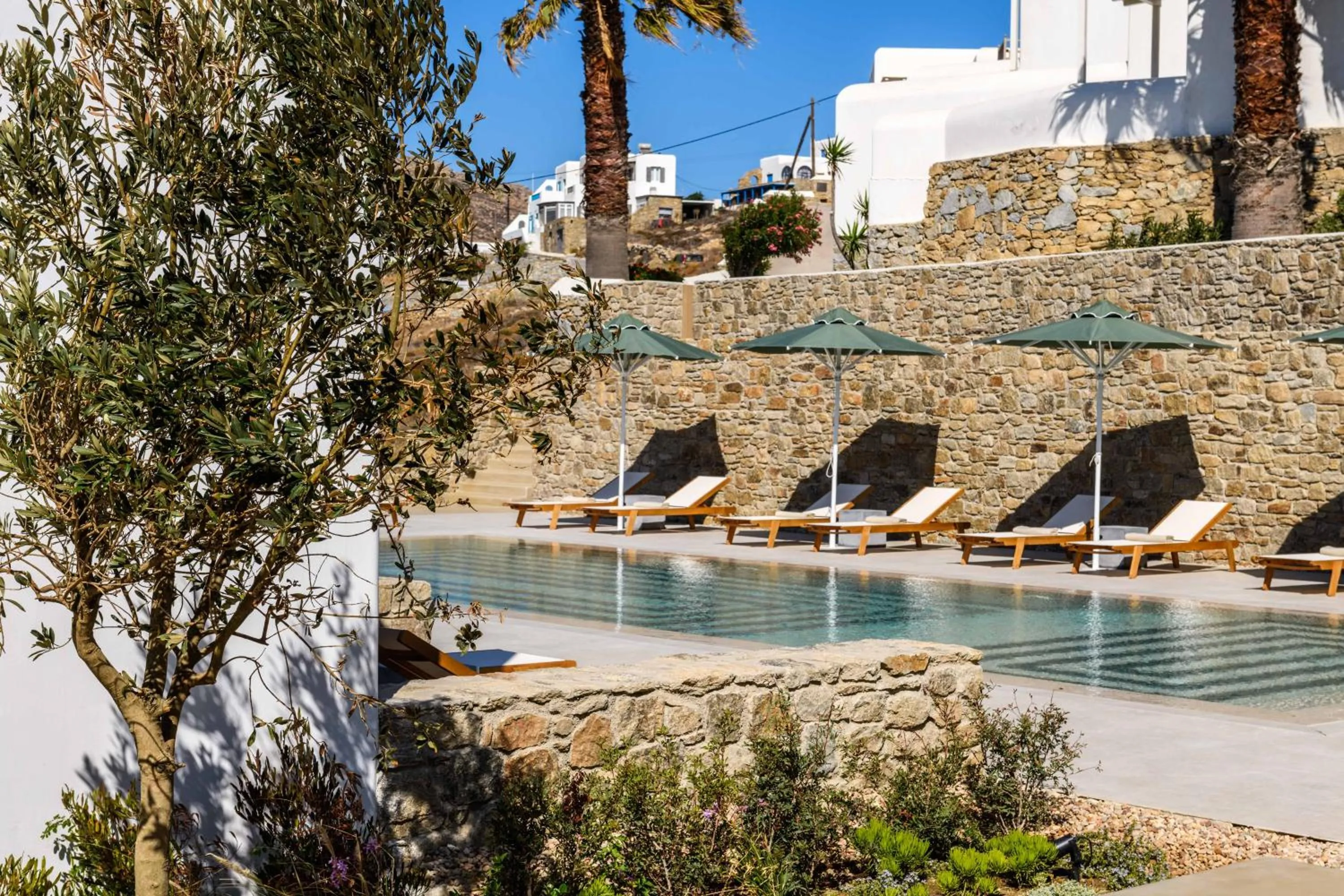 Day in Camarades Mykonos