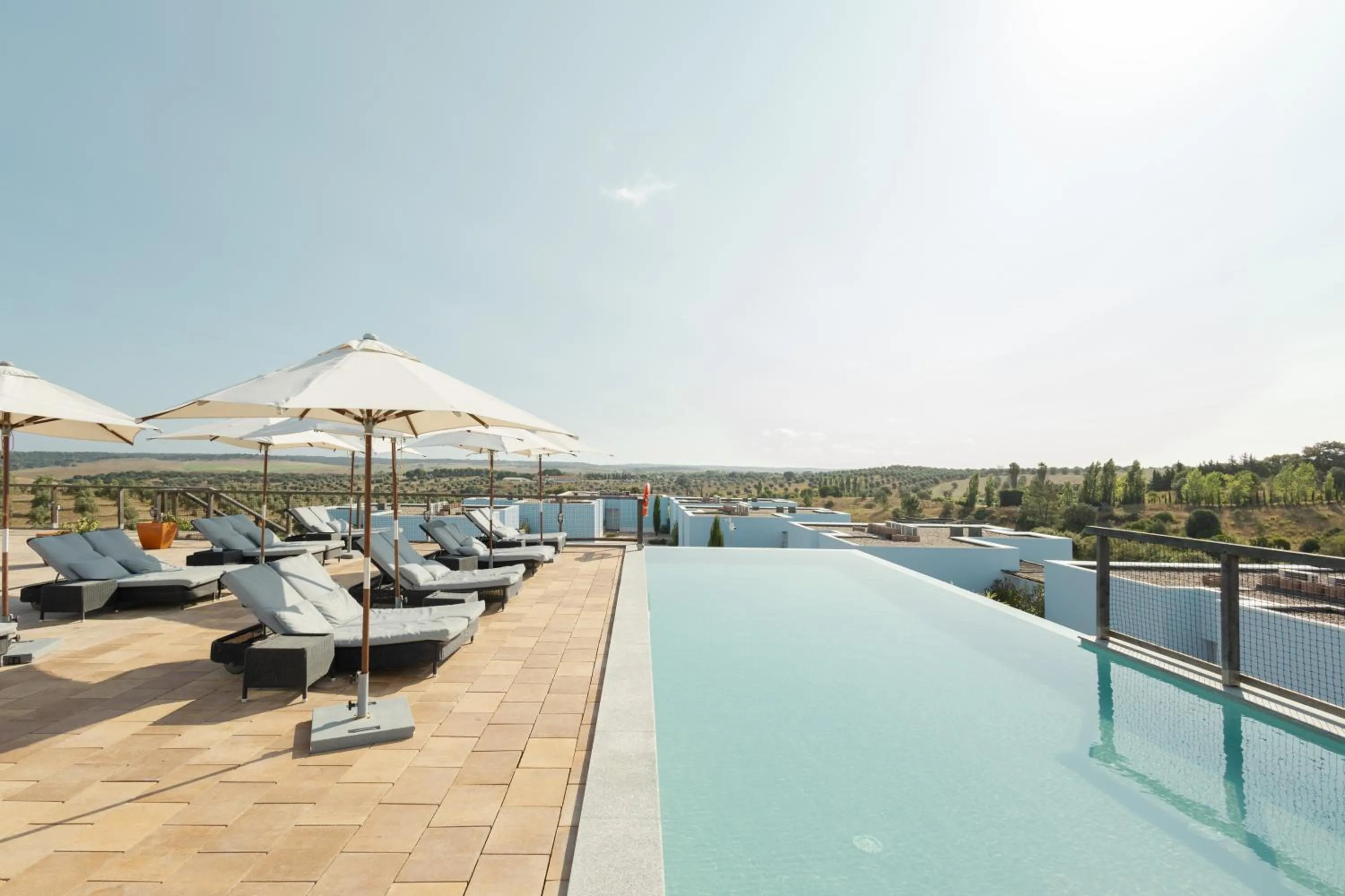 Swimming pool in Sleep & Nature Hotel