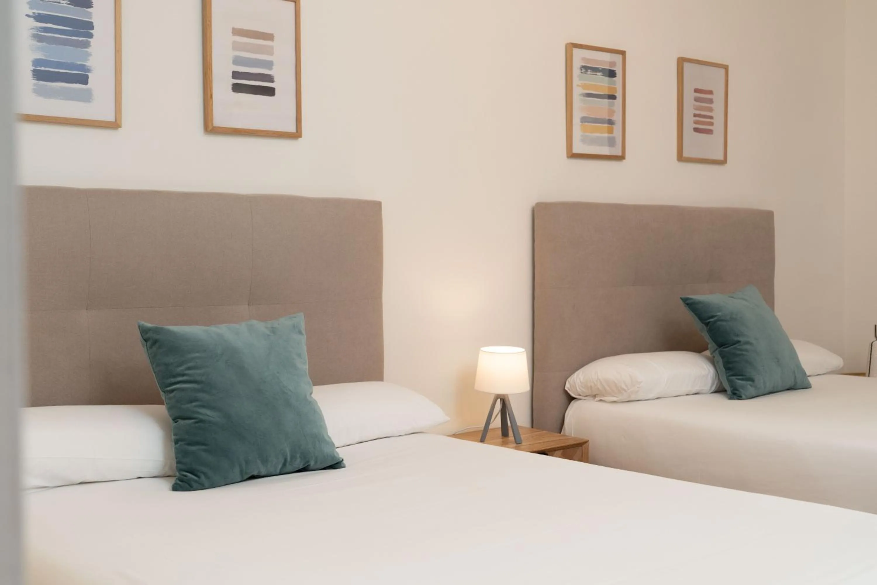 Photo of the whole room, Bed in SibsBcn-Paseo de Gracia Luxury Exclusive Gaudí