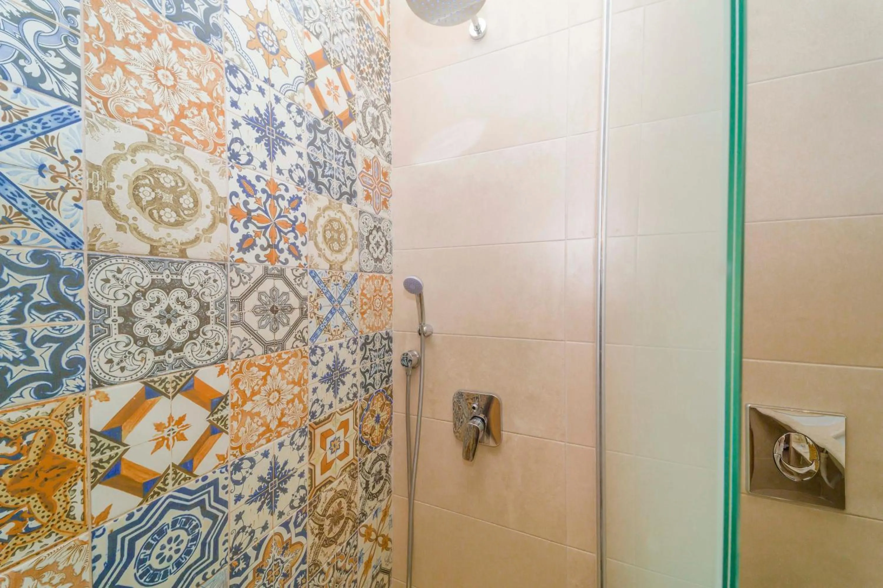 Bathroom in Amaryllis front beach hotel