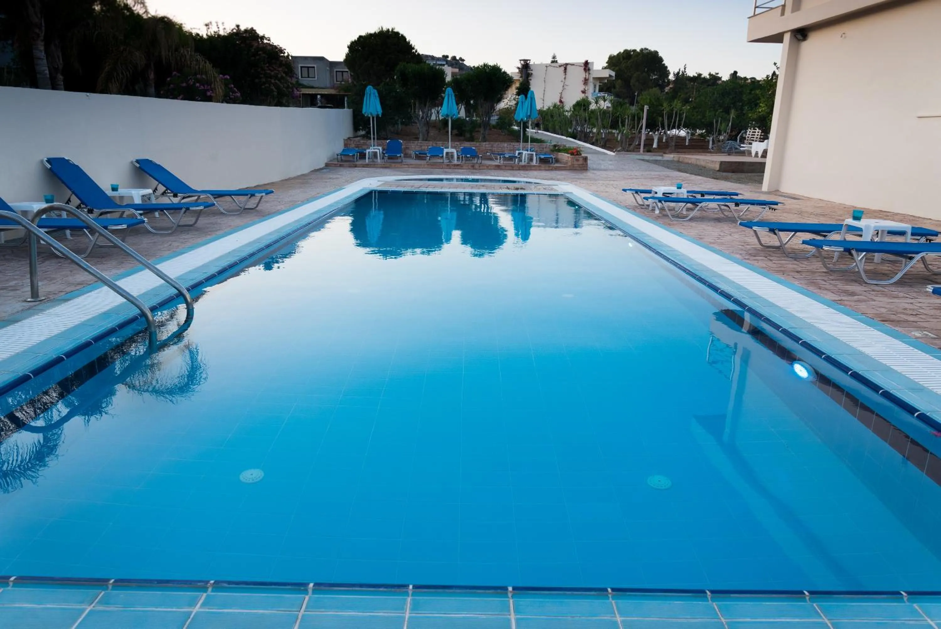 Swimming pool in Amaryllis front beach hotel