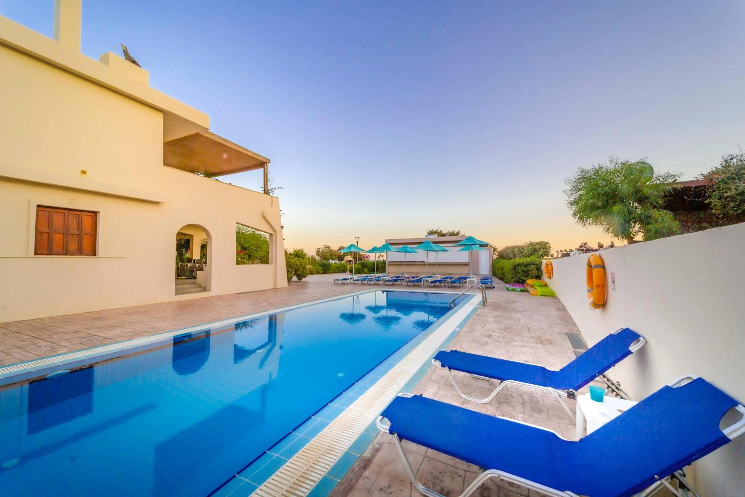 Swimming pool in Amaryllis front beach hotel