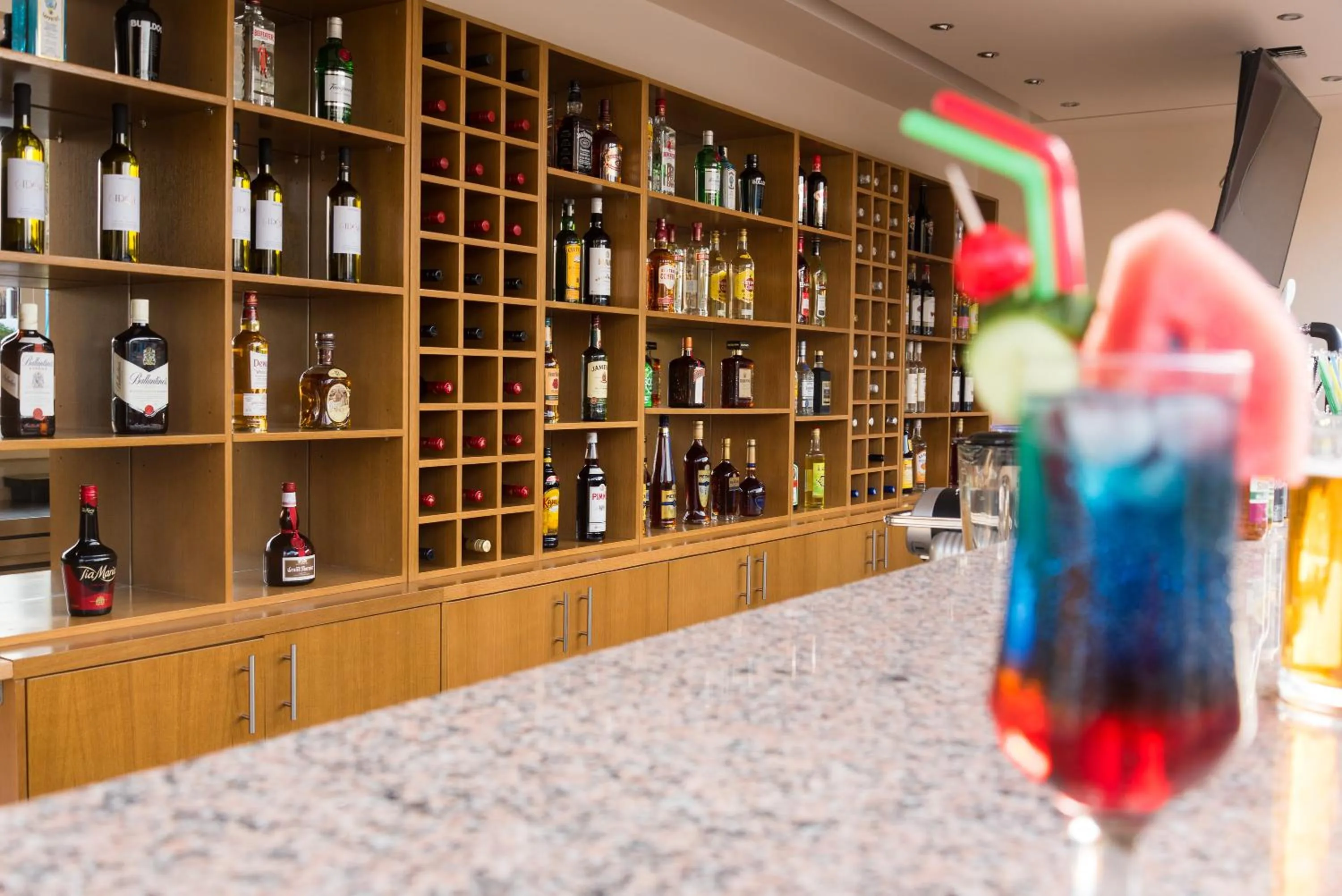 Food and drinks in Amaryllis front beach hotel