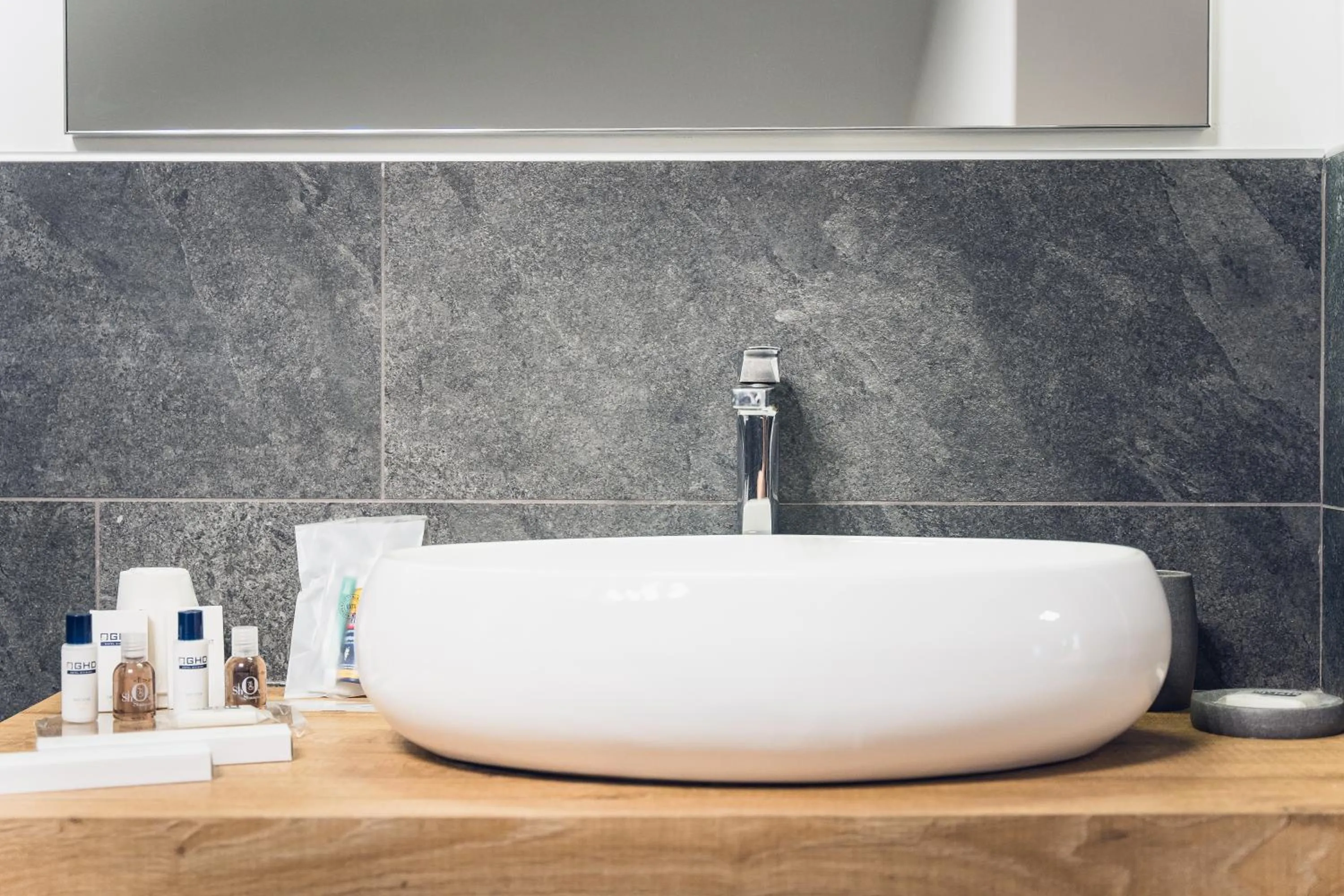 Bathroom in Rivoli Hotel