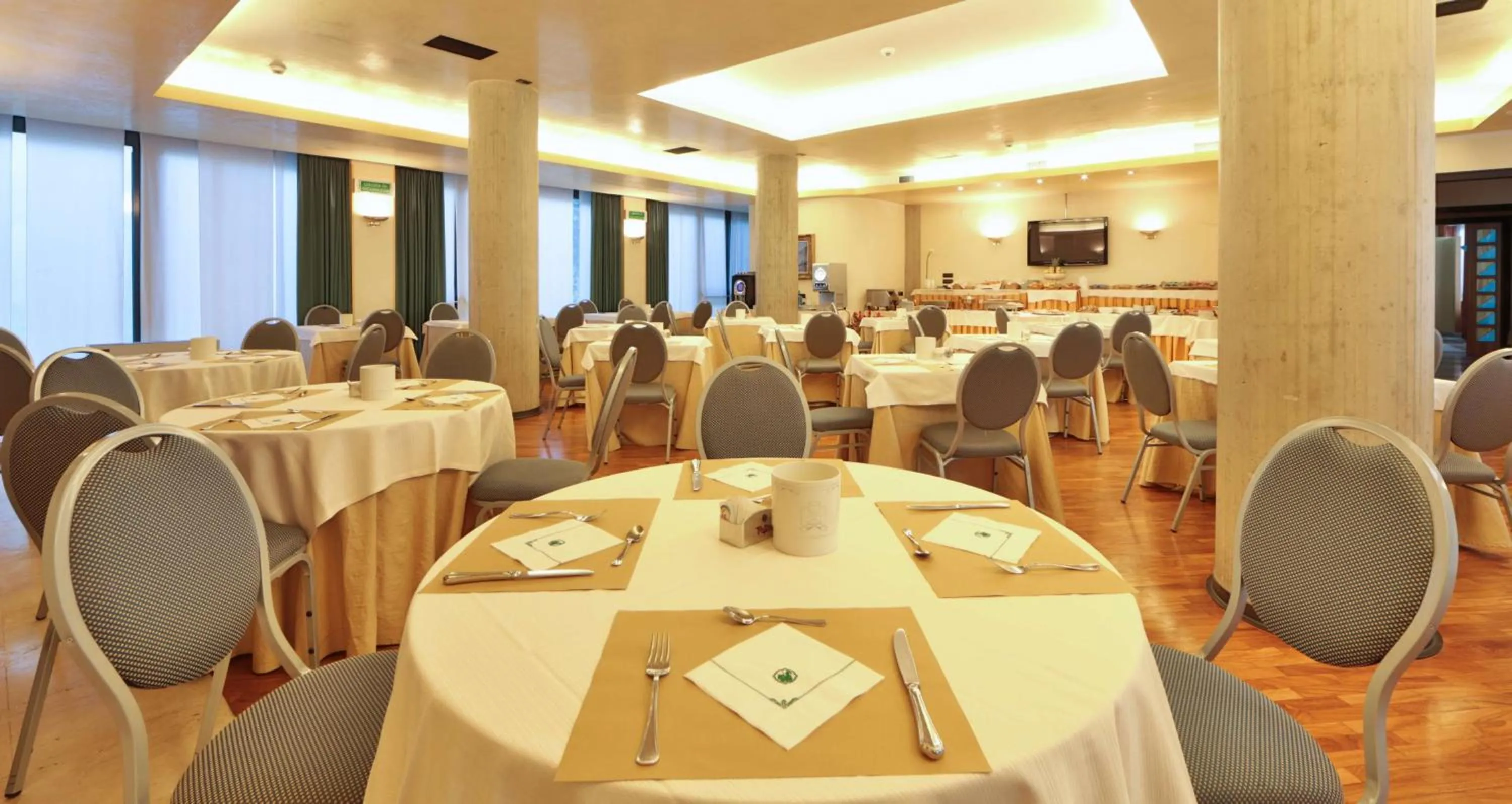 Restaurant/places to eat in Best Western Hotel Dei Cavalieri