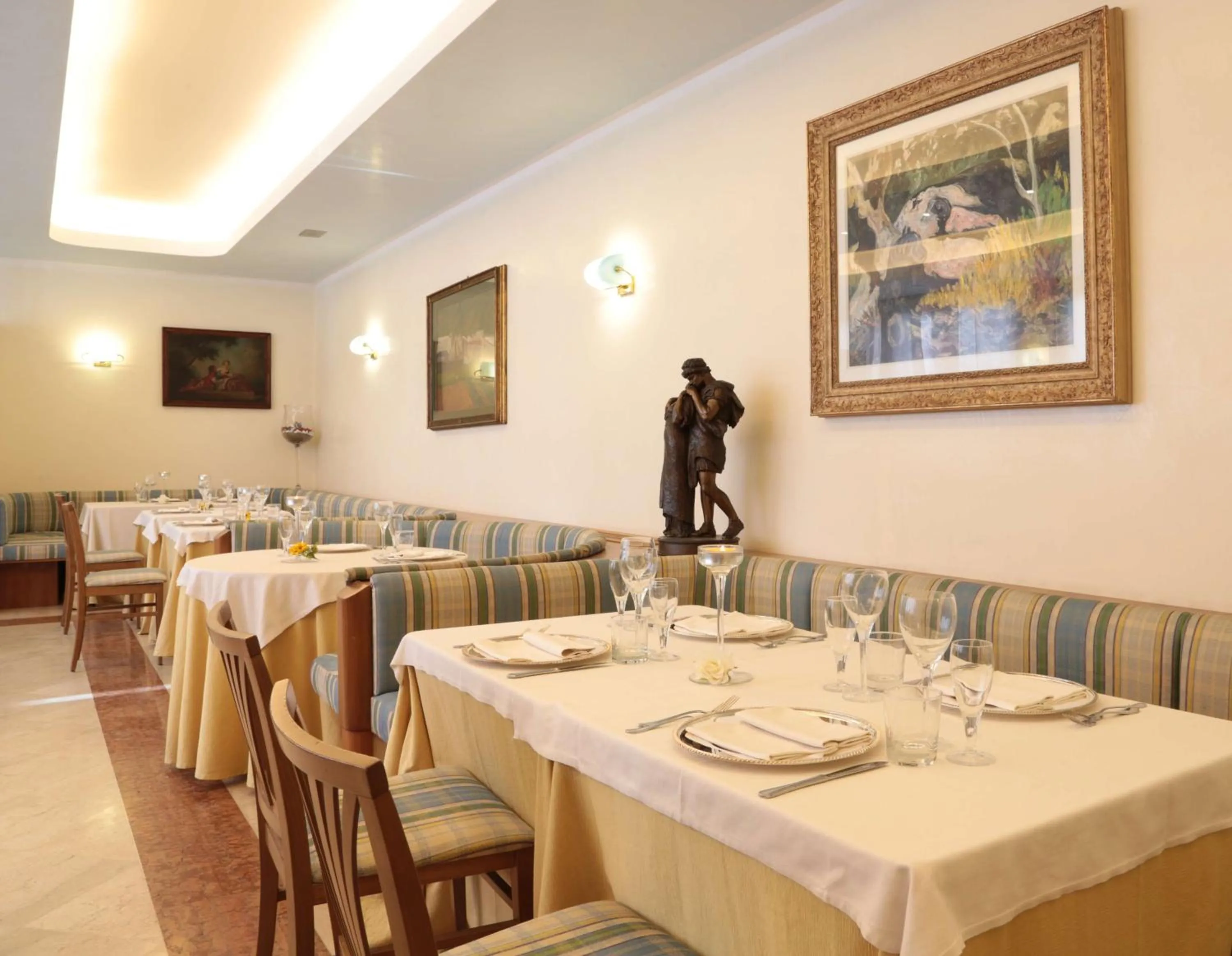 Restaurant/places to eat in Best Western Hotel Dei Cavalieri
