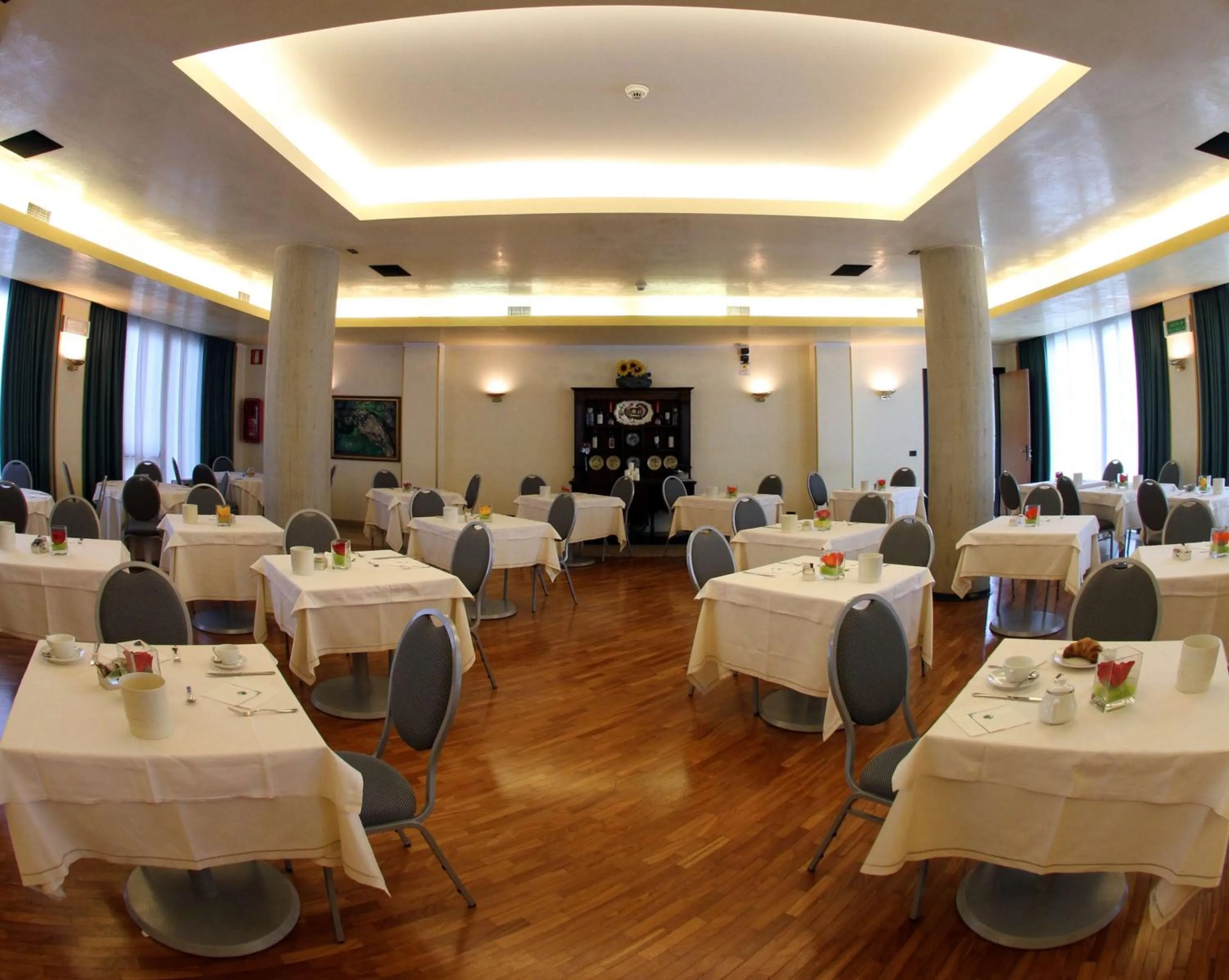 Restaurant/places to eat in Best Western Hotel Dei Cavalieri