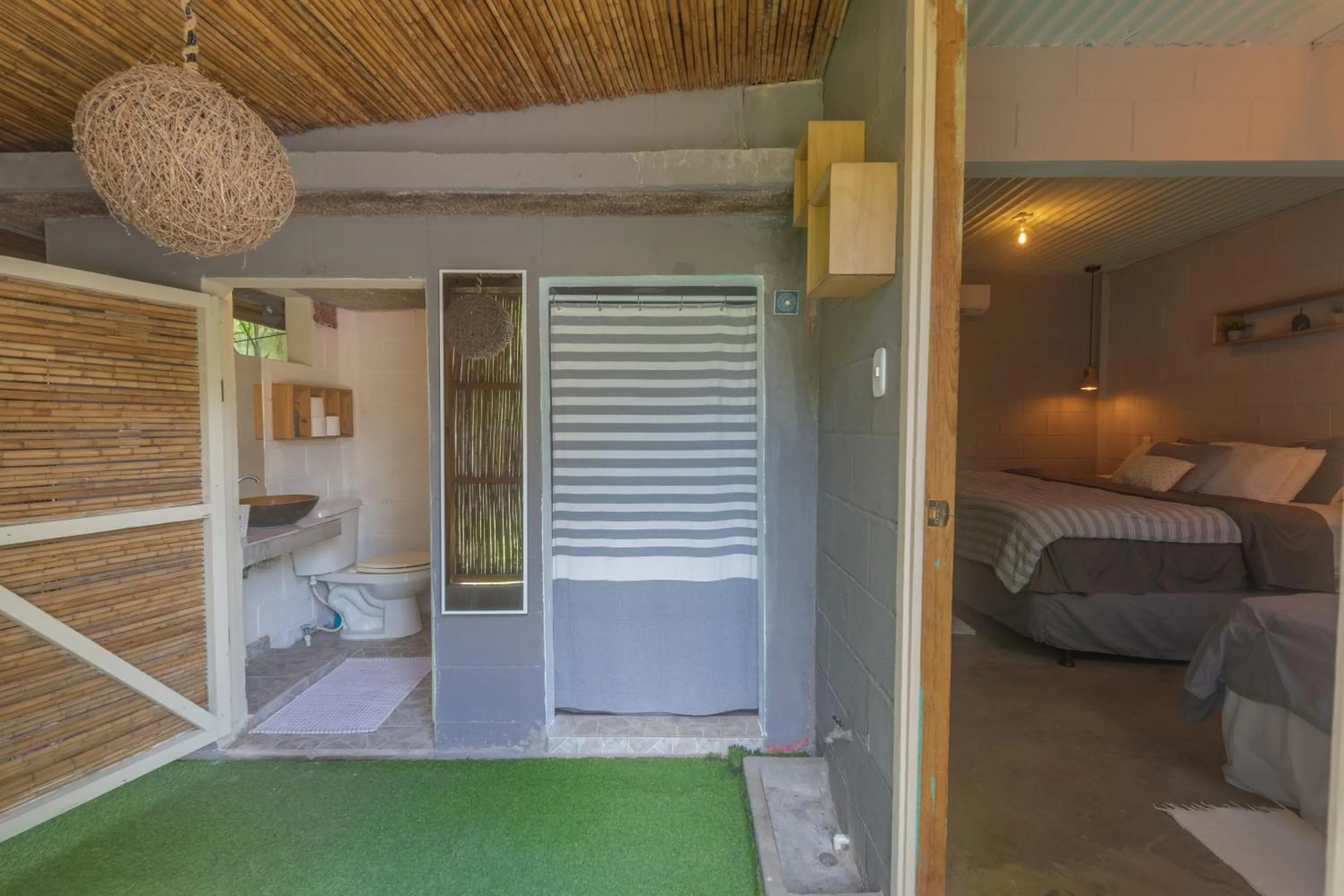 Bathroom, Bed in La Canasta