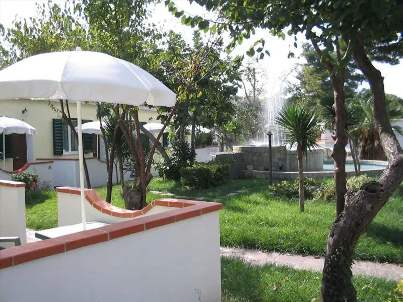 Garden in Albergo Villa Hibiscus