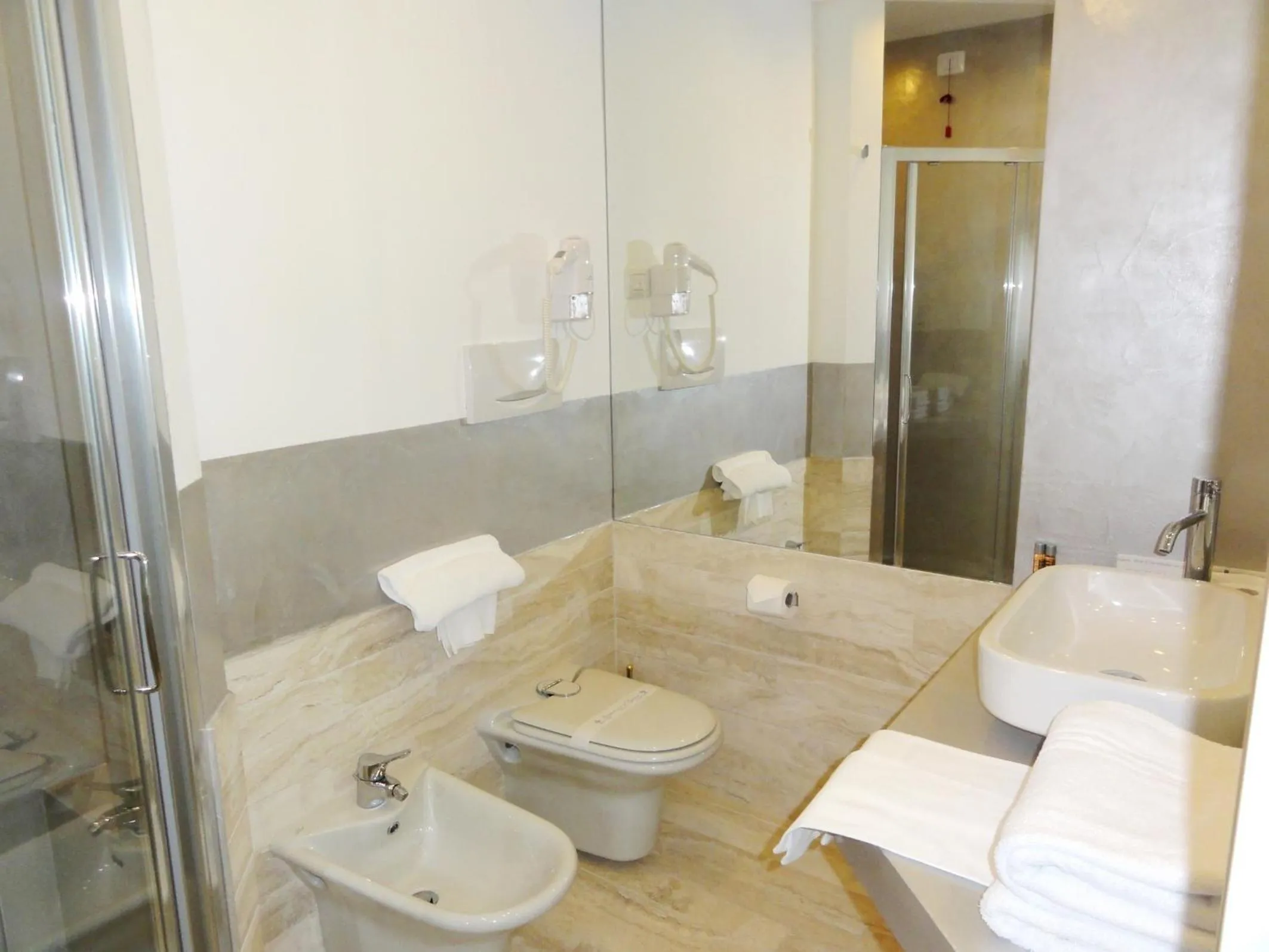 Bathroom in Hotel Excelsior