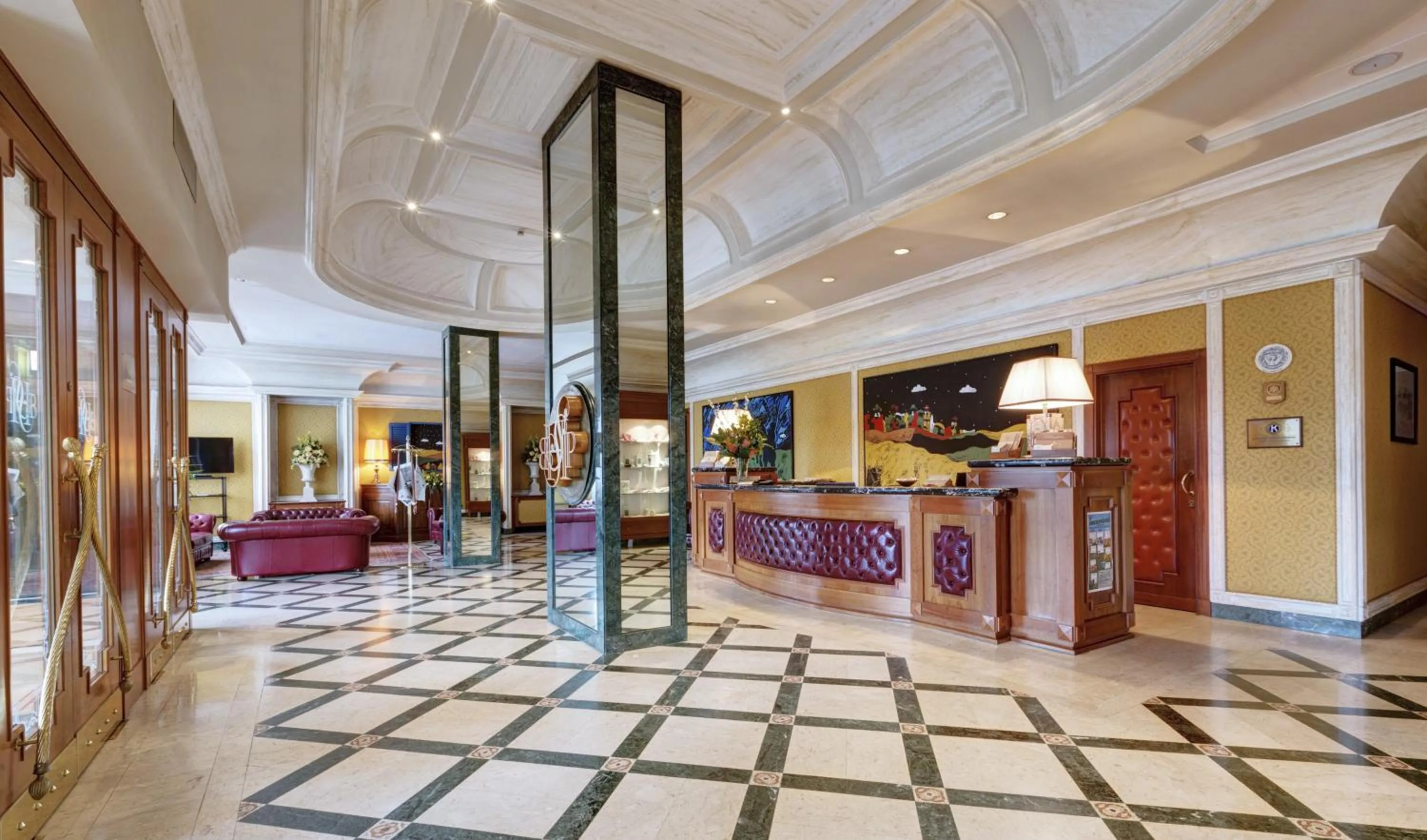 Lobby or reception in Borgo Palace Hotel