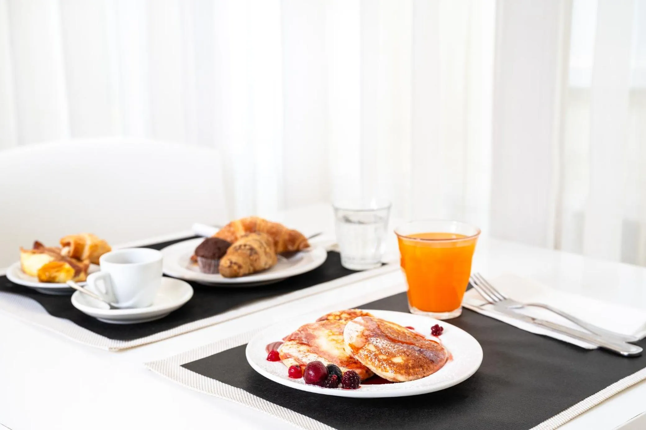 Food and drinks in Hotel Diana