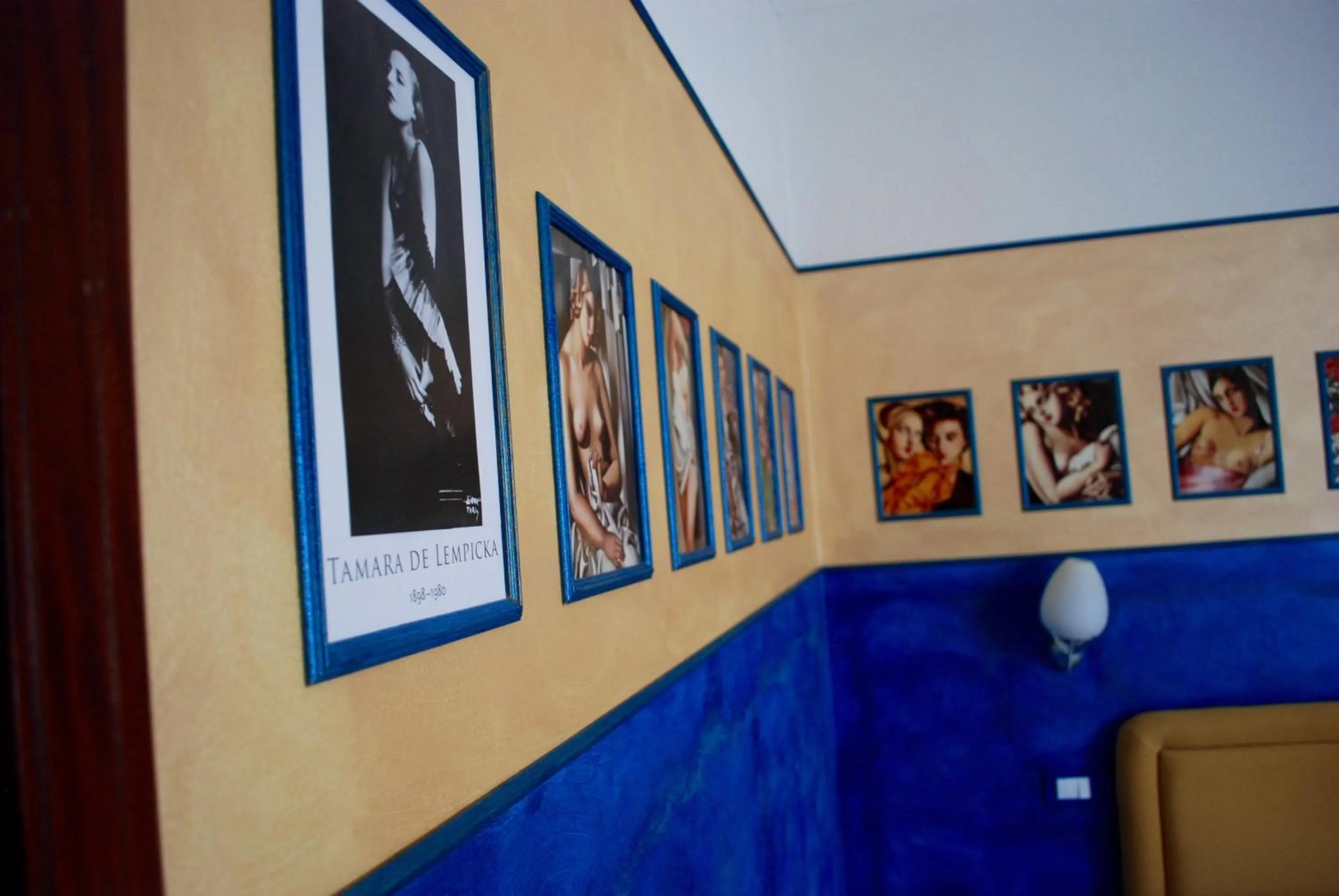 Decorative detail in Hotel Diana