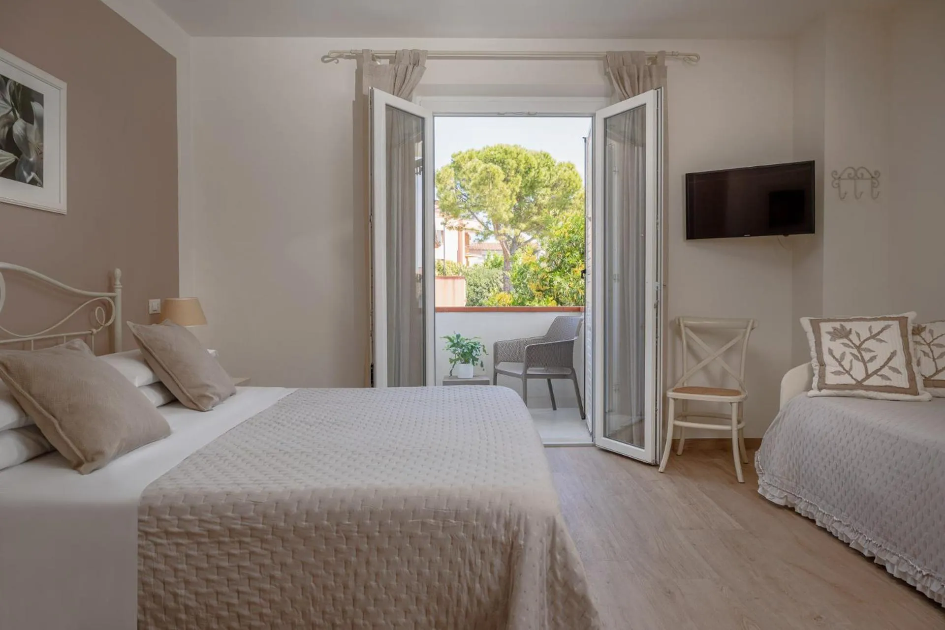Bedroom, Bed in Hotel Giardino Suites&Spa