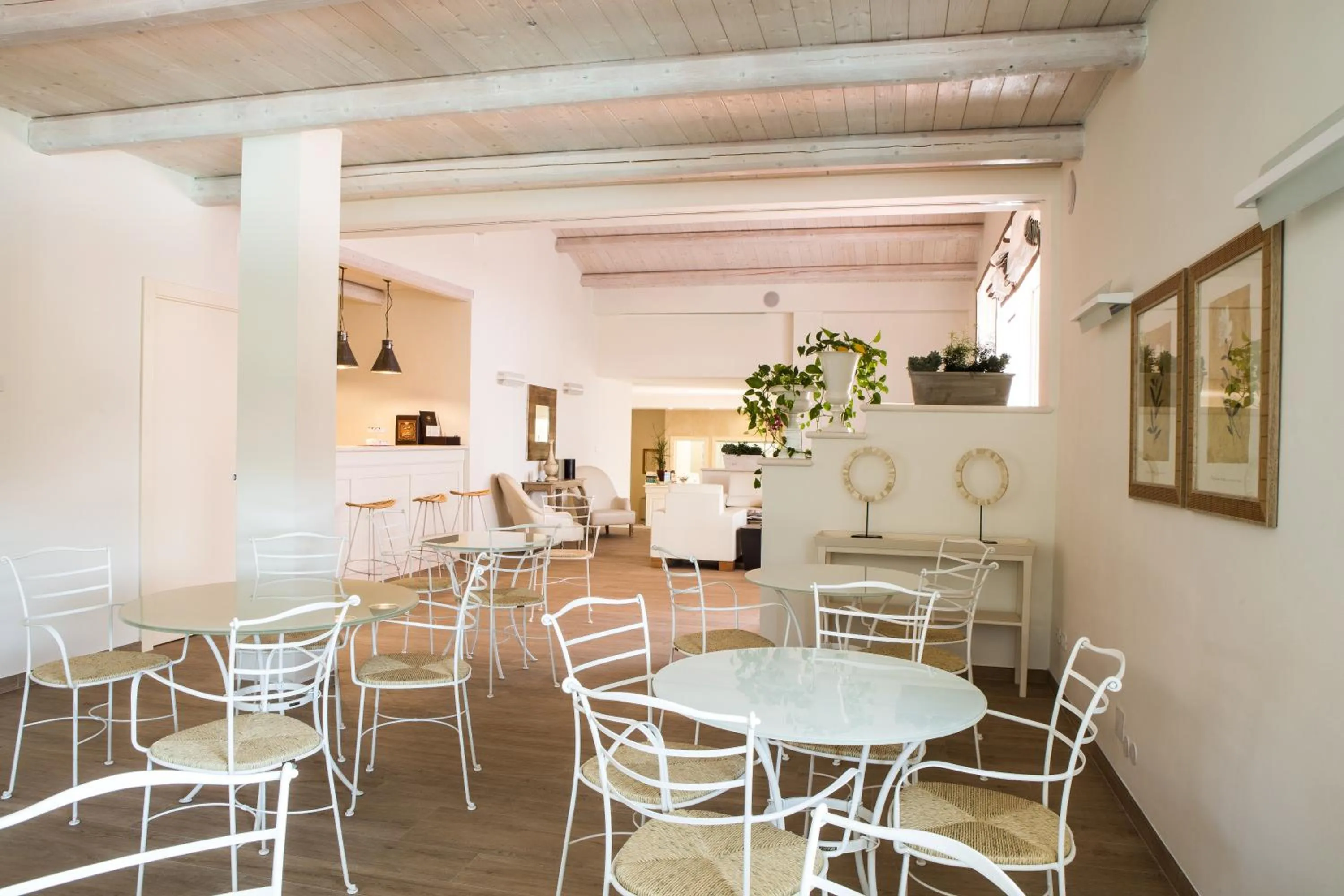 Lounge or bar in Hotel Giardino Suites&Spa