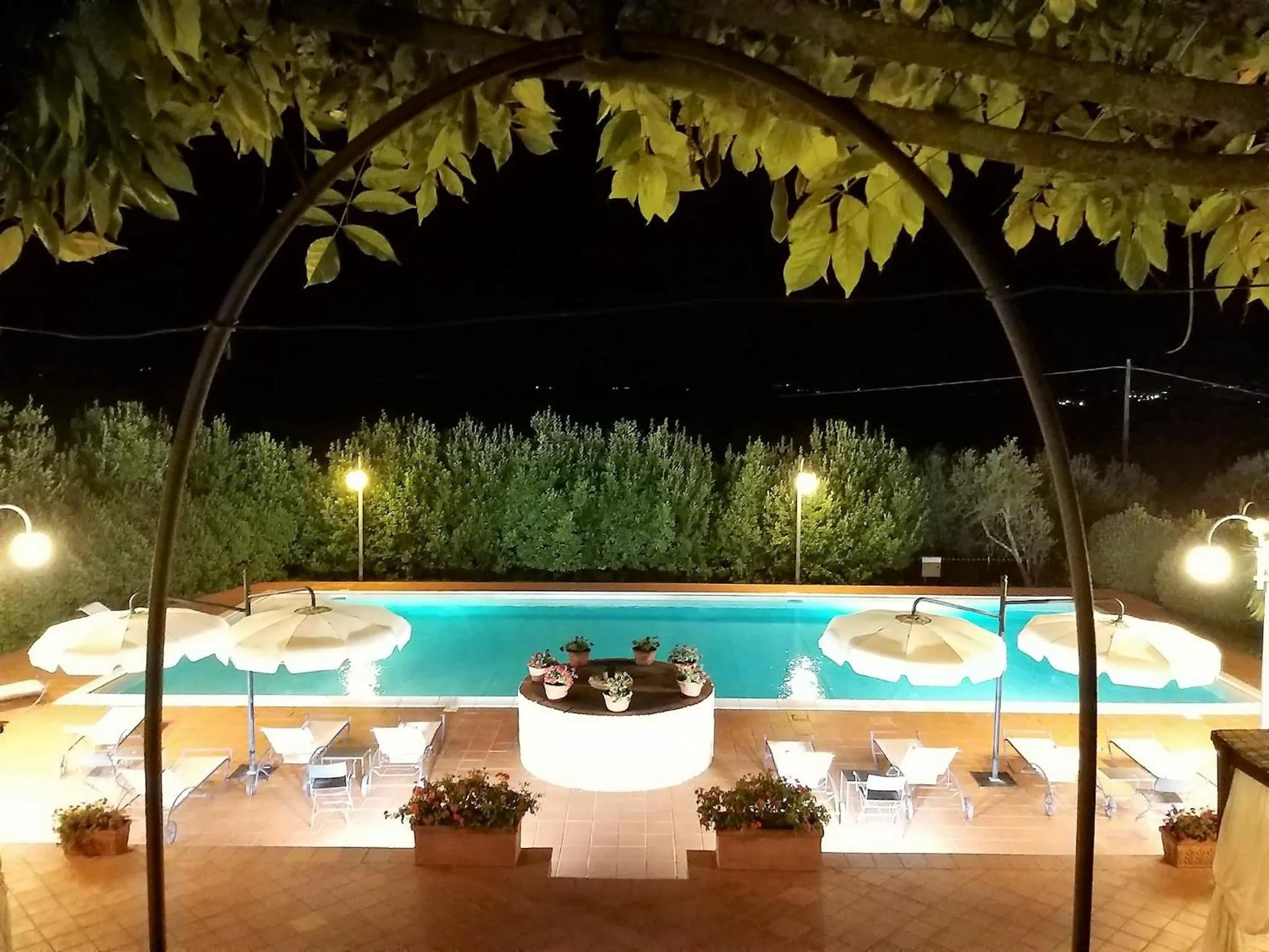 Swimming pool in Villa Curina Resort