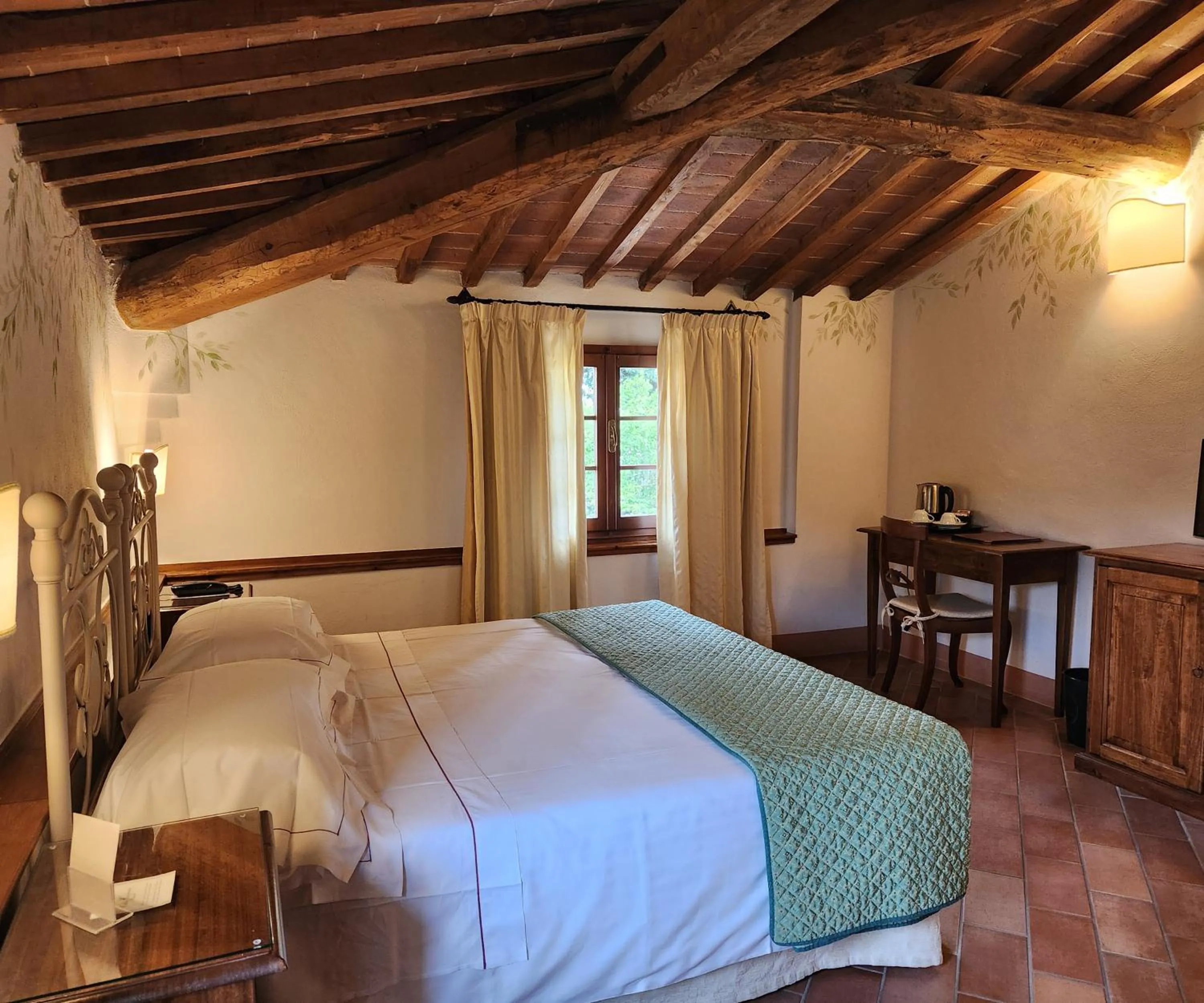 Bed in Villa Curina Resort