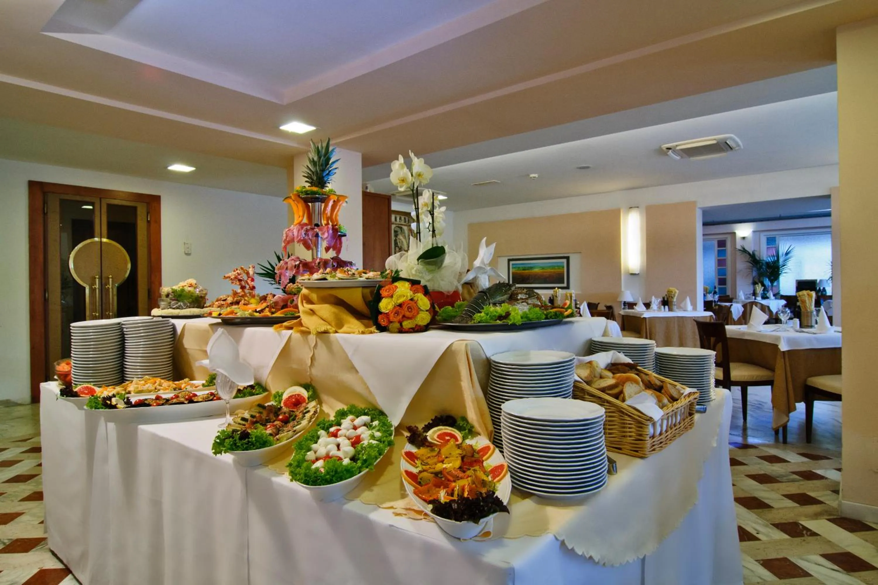 Restaurant/places to eat in Versilia Palace Hotel