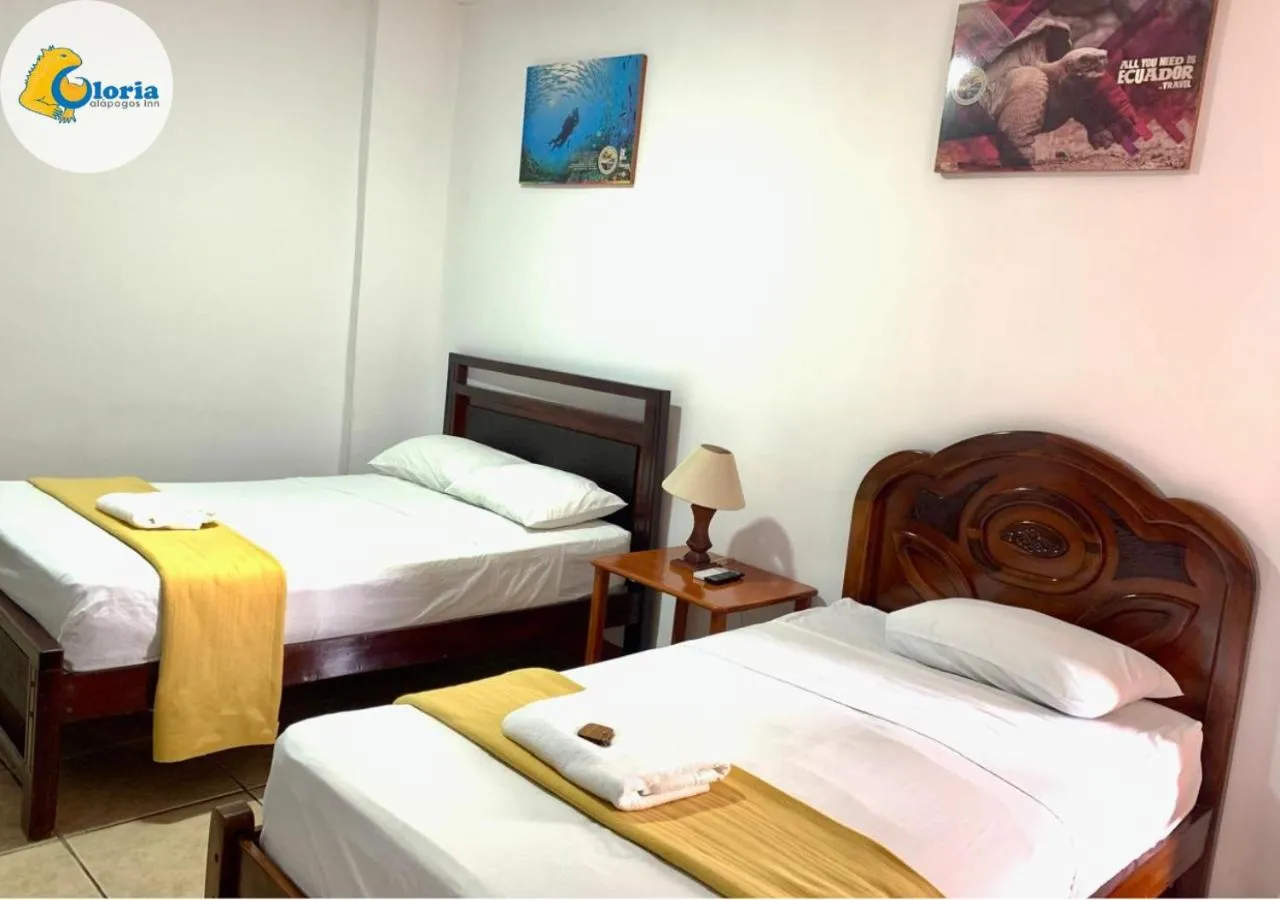 Photo of the whole room, Bed in Gloria - Galápagos Inn