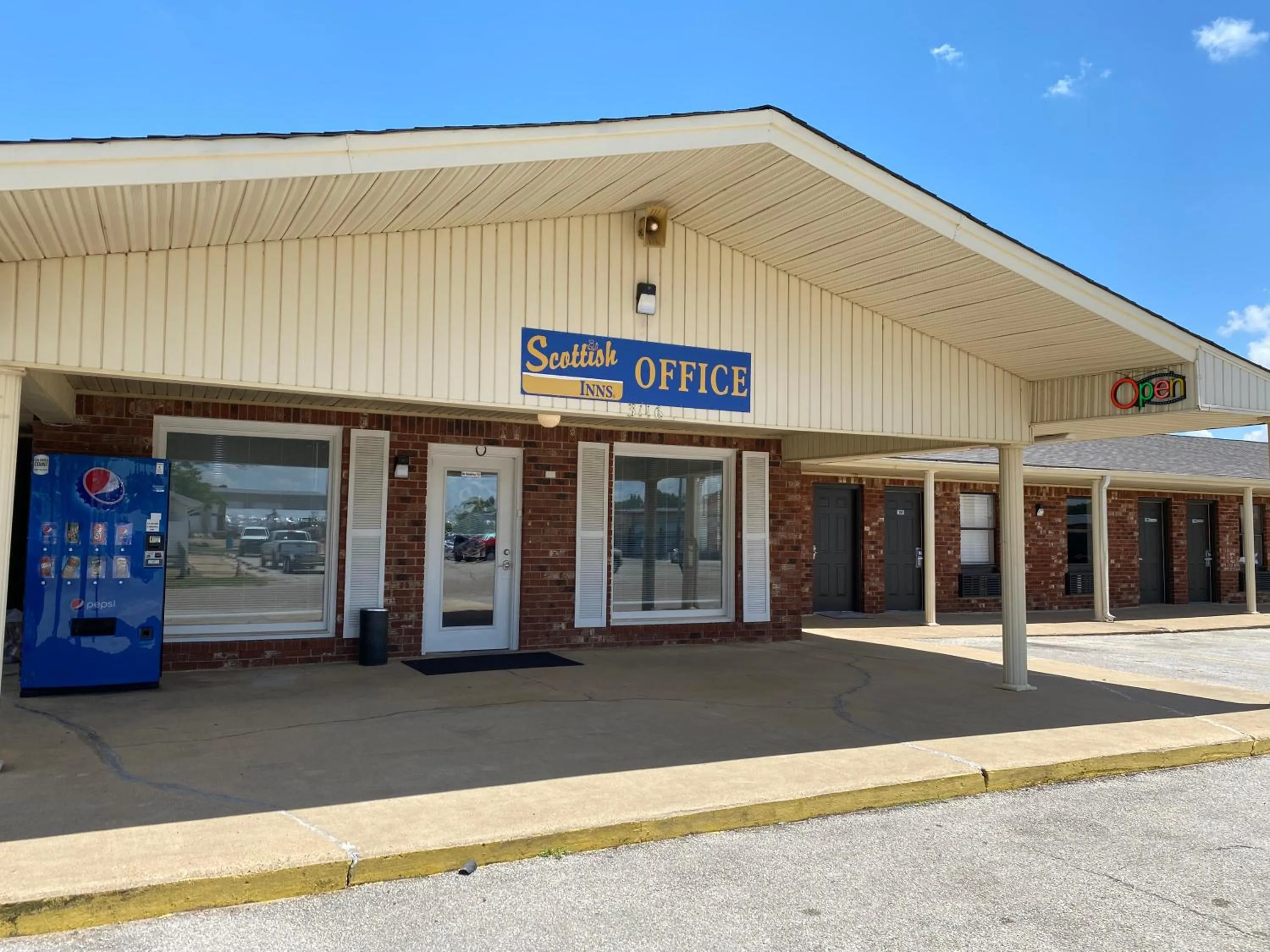 Lobby or reception in Scottish inns Jonesboro
