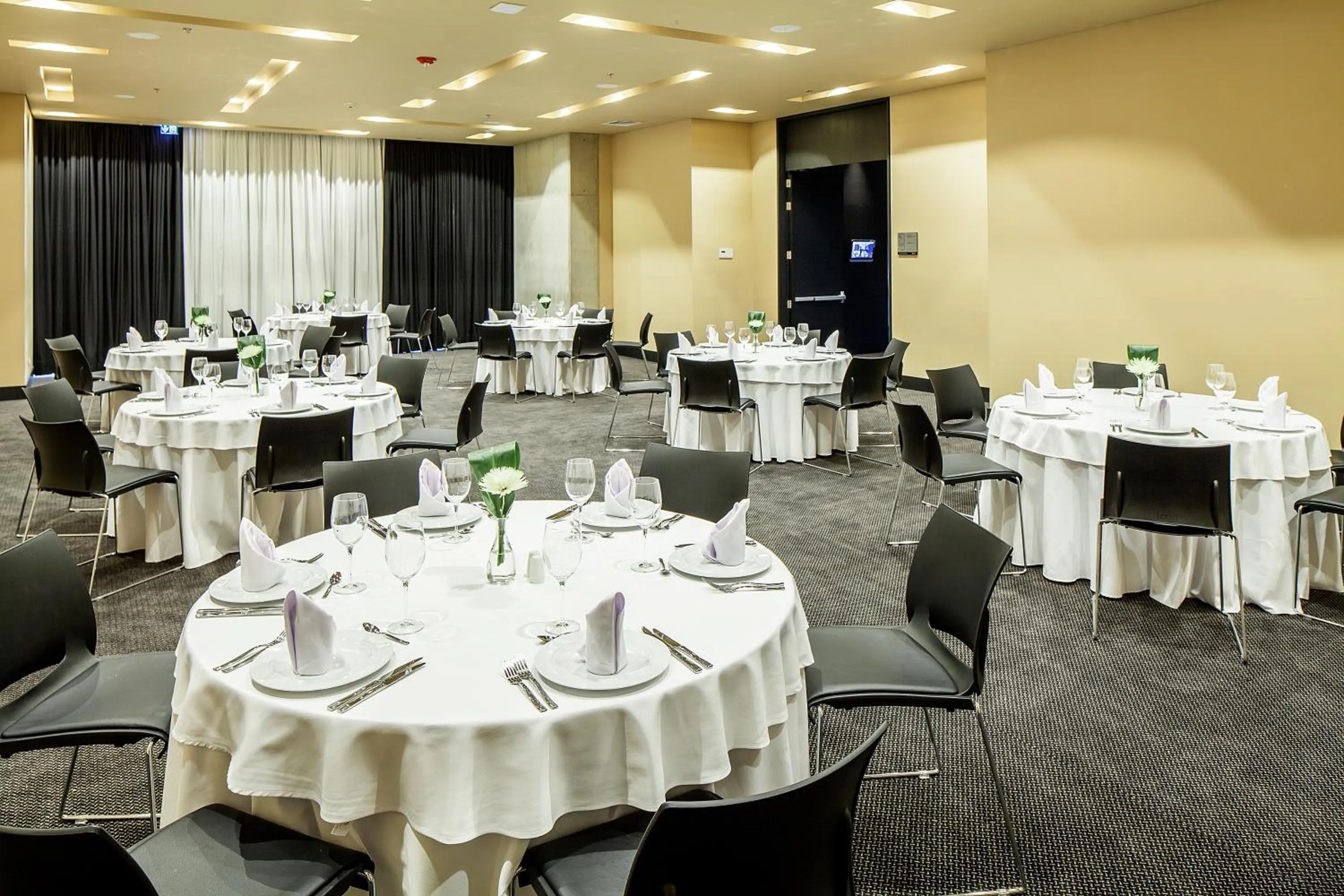 Business facilities in Movich Buro 26