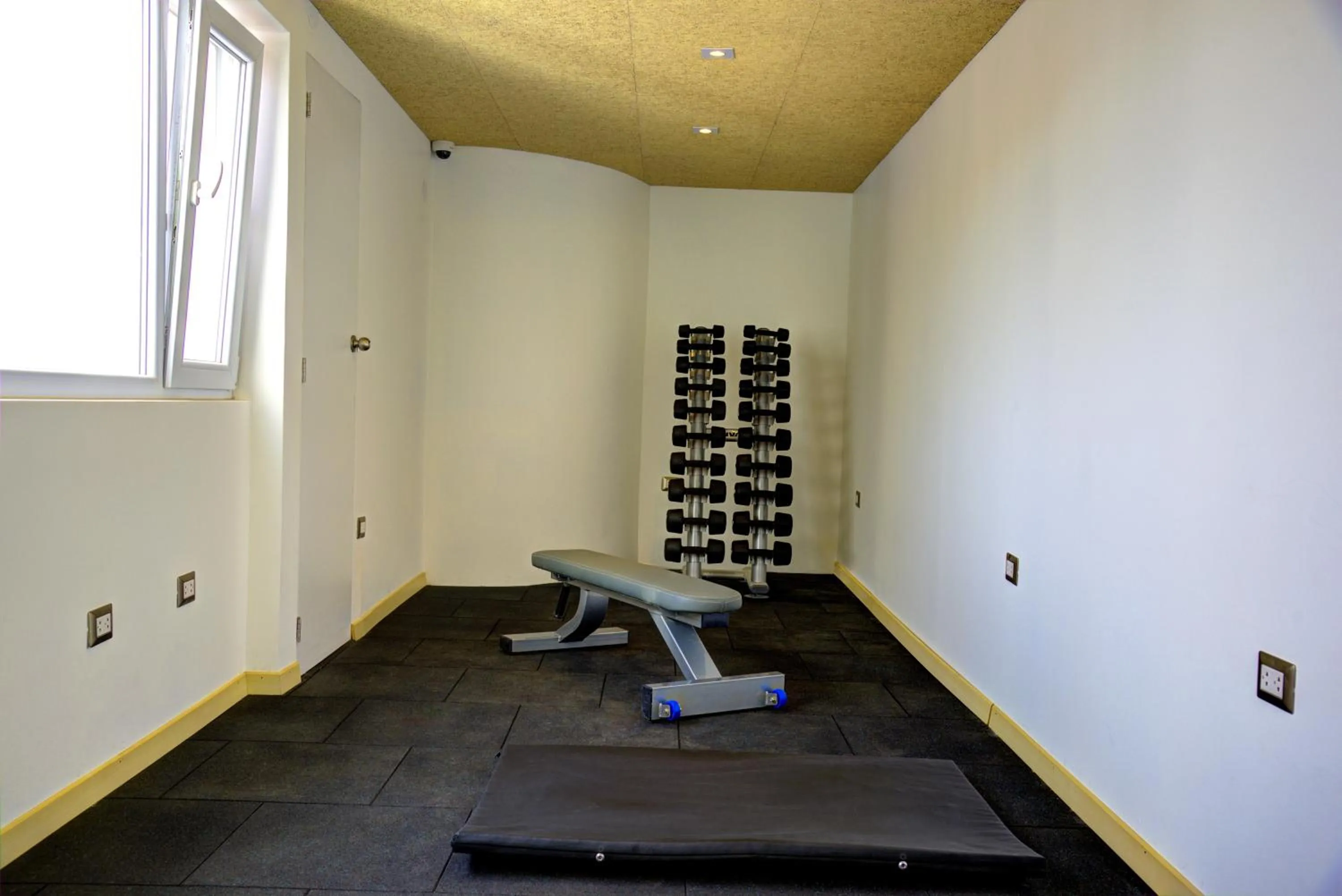 Fitness centre/facilities in Mint Hotel