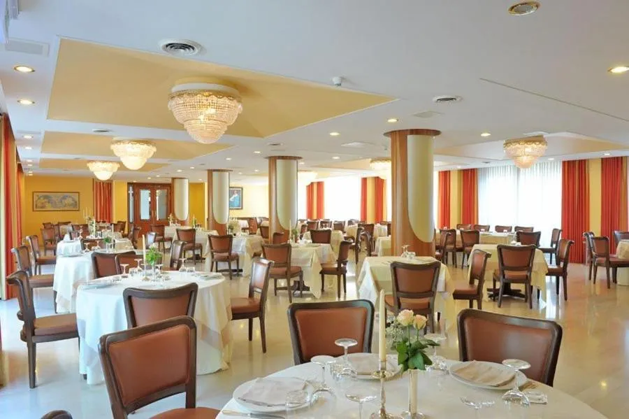 Restaurant/places to eat in Hotel Svevo