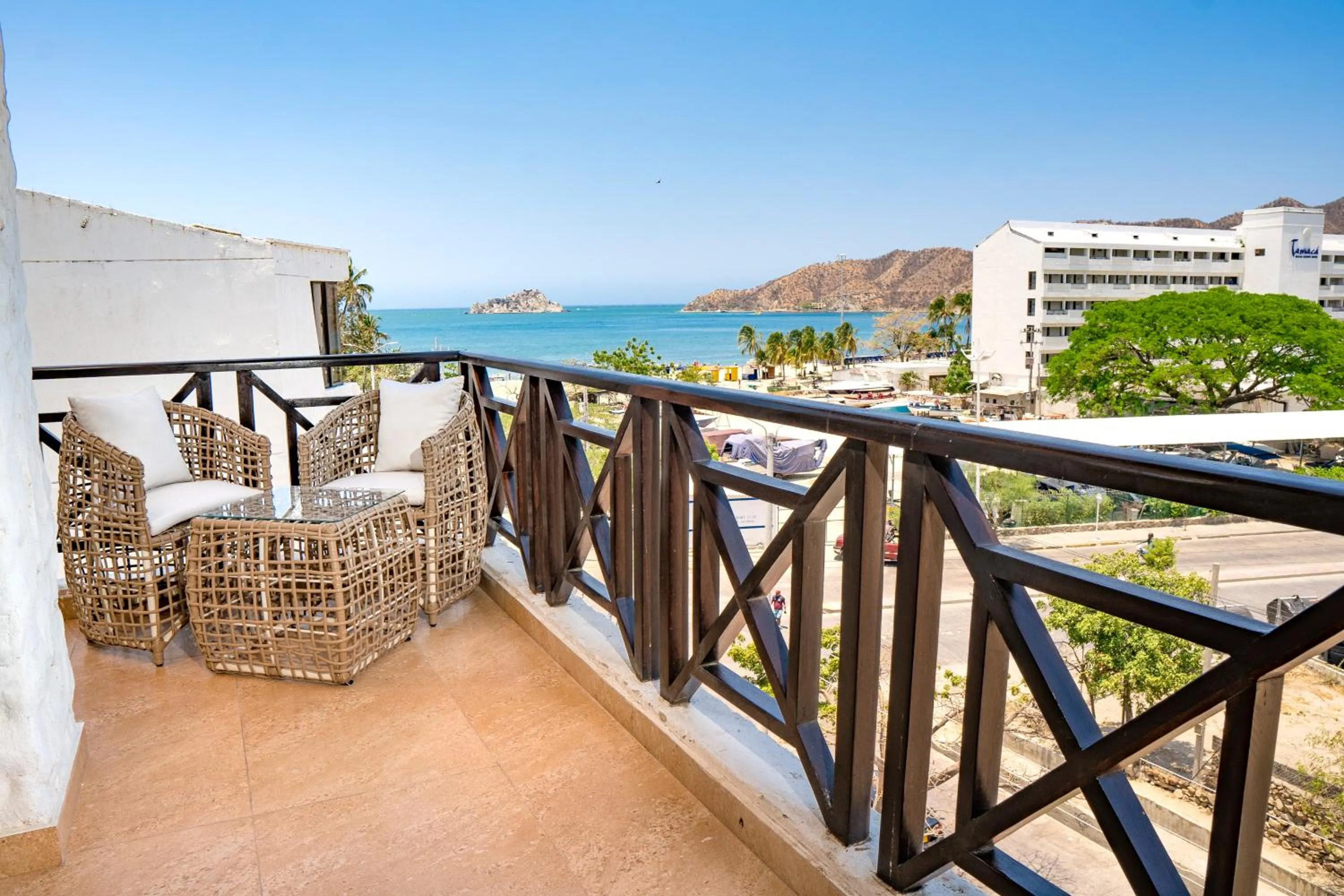 Balcony/Terrace in HOTEL KARAYA DIVE RESORT