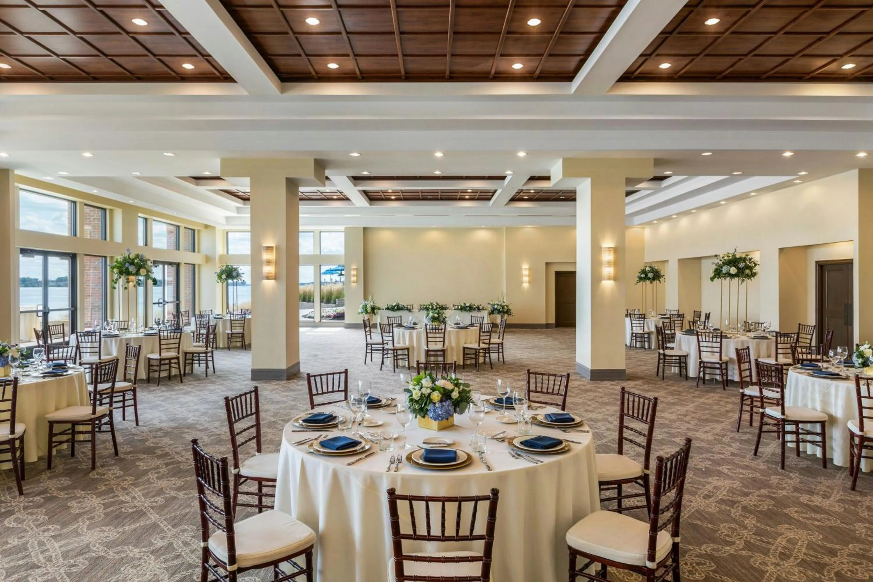Lobby or reception in St. Clair Inn
