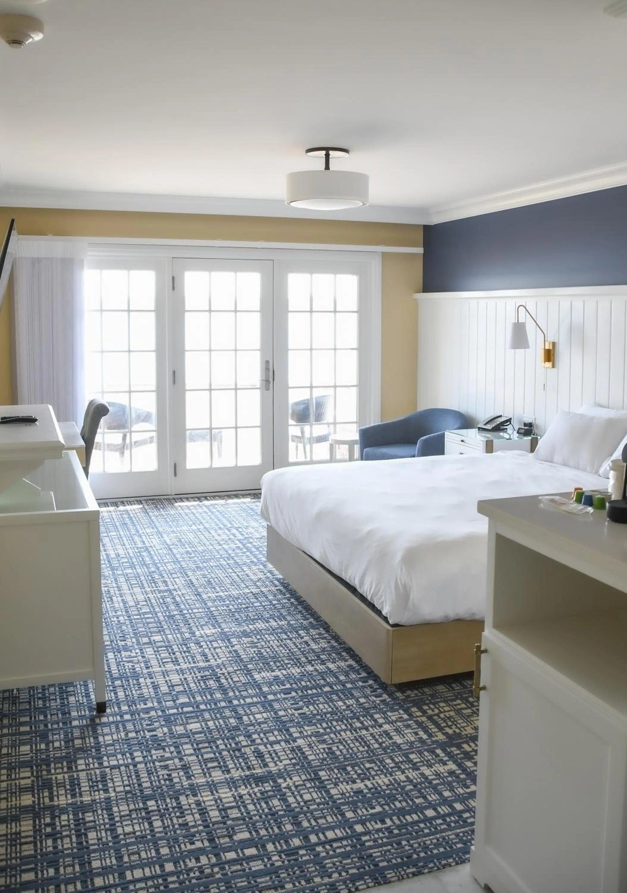 Deluxe Single Room in St. Clair Inn