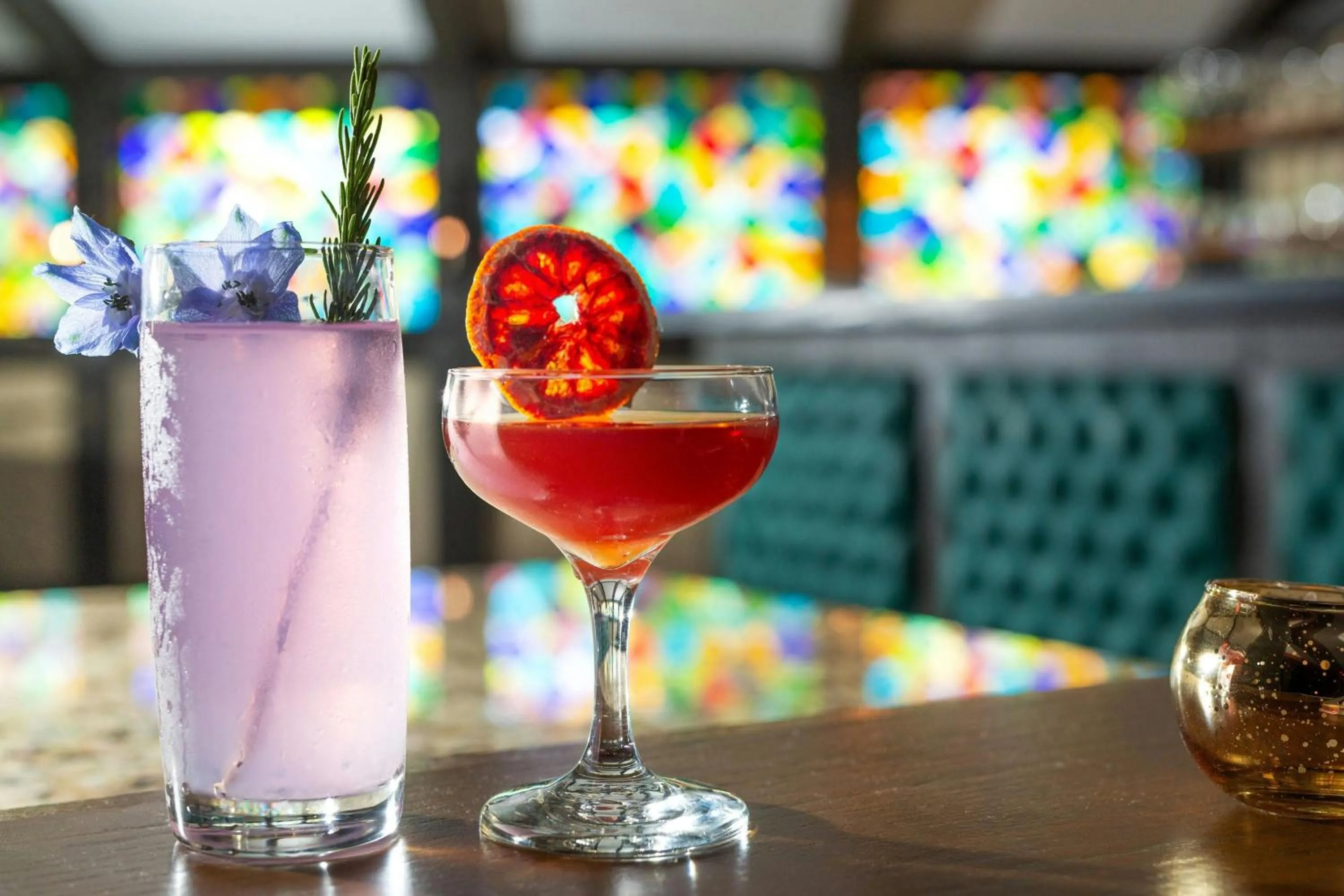 Lounge or bar in St. Clair Inn