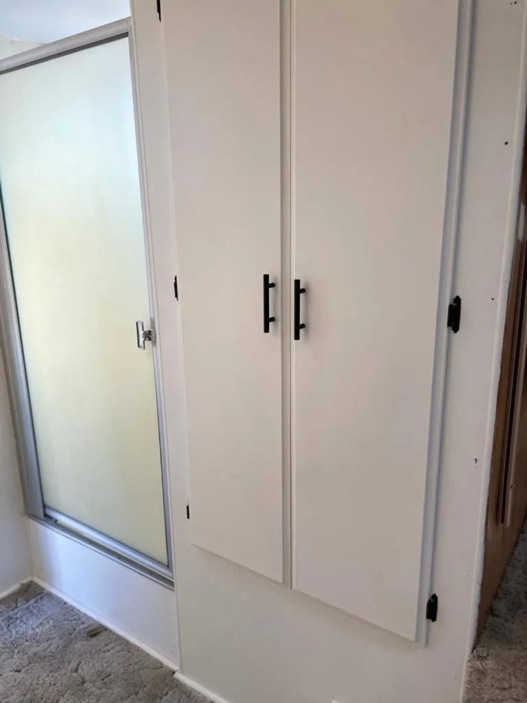 Bathroom in RV2 Stunning RV Private Netflix FreeParking