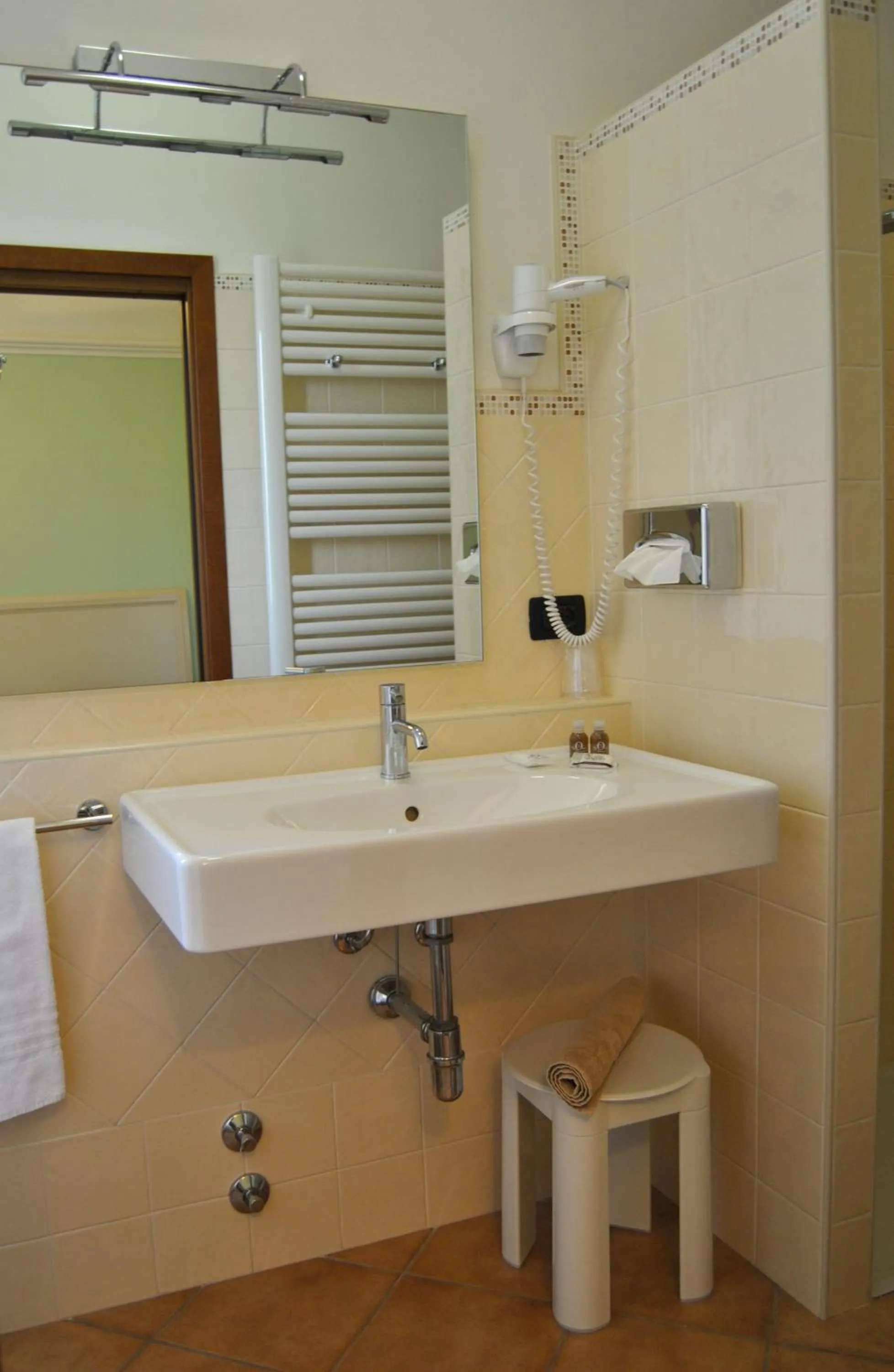 Bathroom in Hotel Aquila