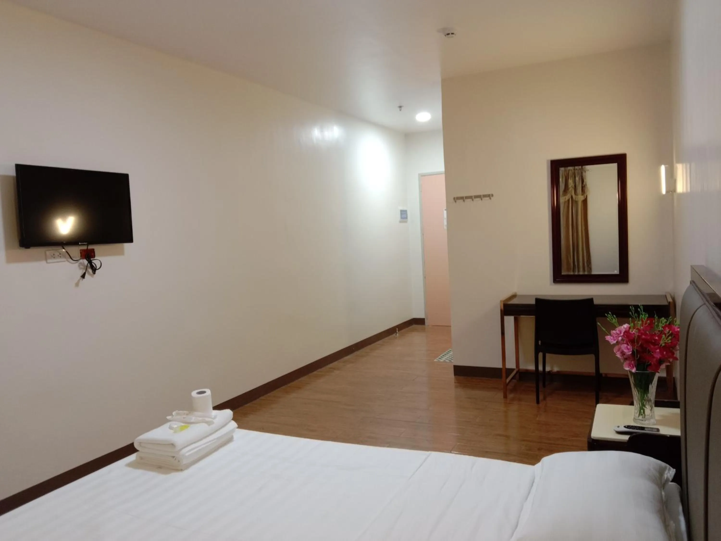 Bed in Meaco Royal Hotel- Lucena
