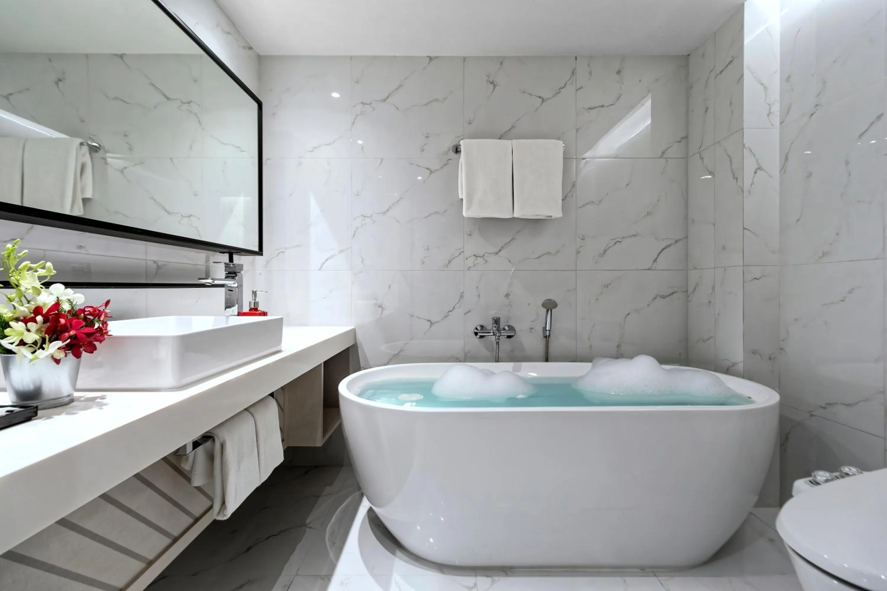 Bathroom in Oakwood Studios Sukhumvit Bangkok