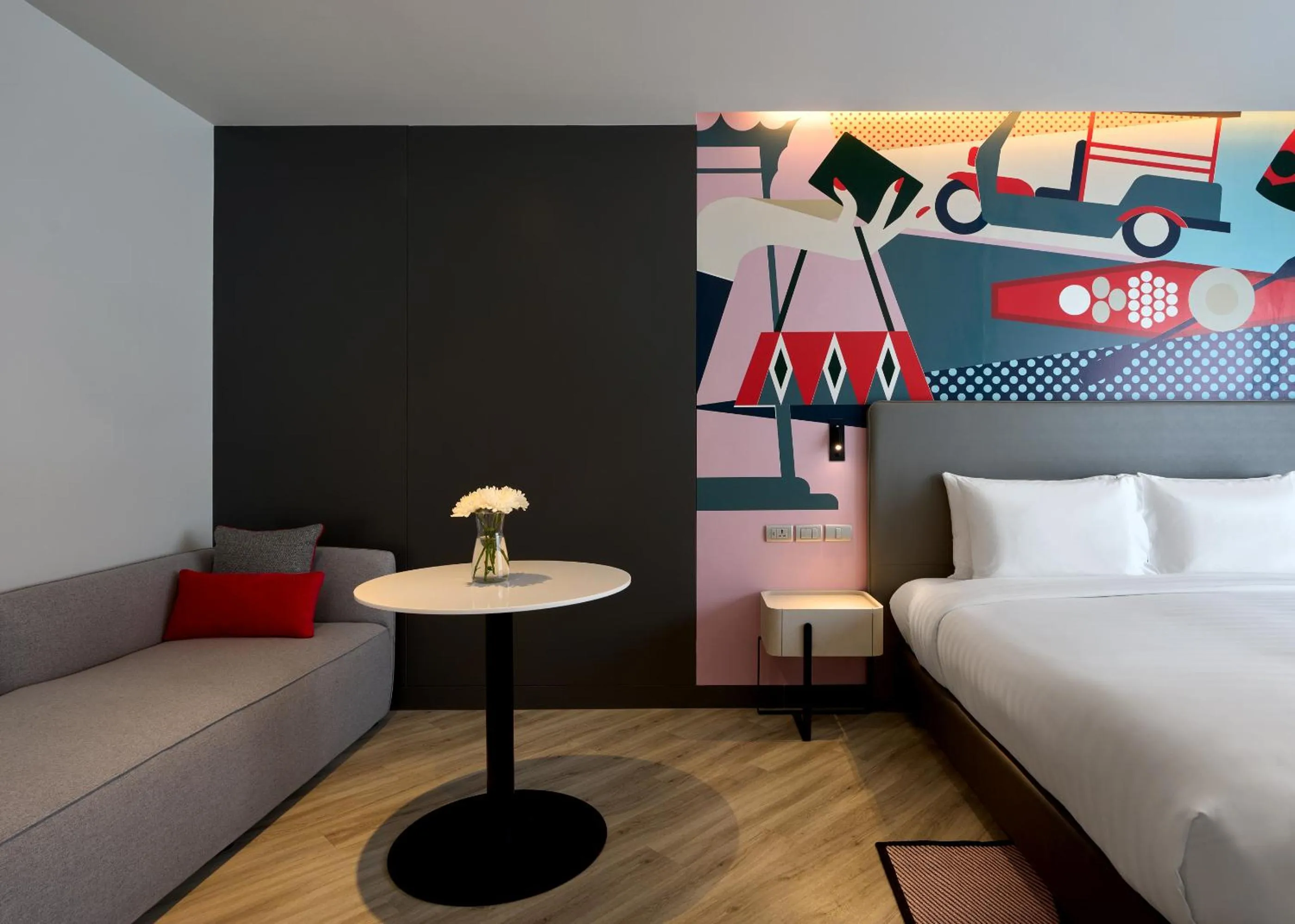 Bedroom, Bed in Oakwood Studios Sukhumvit Bangkok