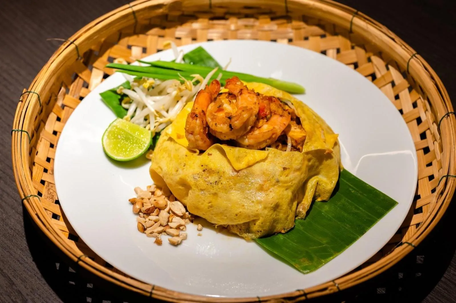 Food in Oakwood Studios Sukhumvit Bangkok