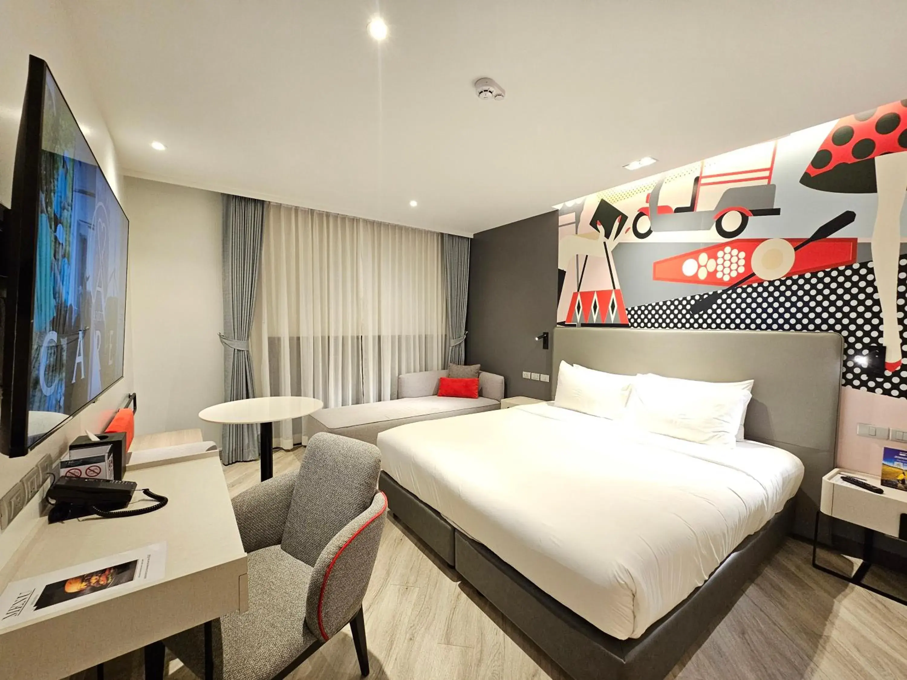 Standard King Room No Window in Oakwood Studios Sukhumvit Bangkok Standard King Room No Window in Oakwood Studios Sukhumvit Bangkok