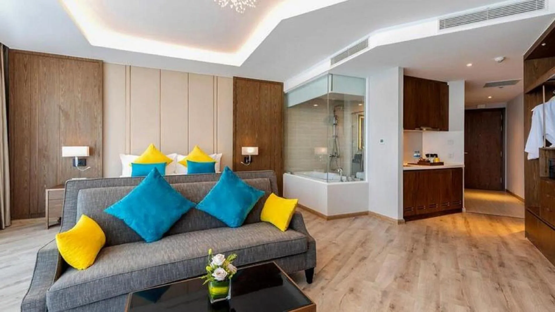 Photo of the whole room in LYN Premier Studio Panorama Nha Trang