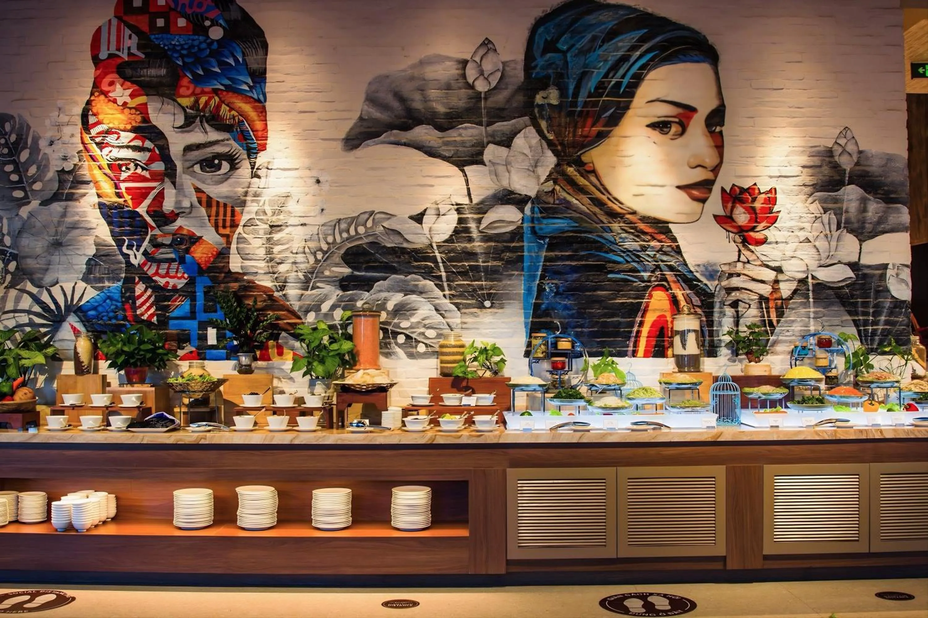 Restaurant/places to eat in LYN Premier Studio Panorama Nha Trang