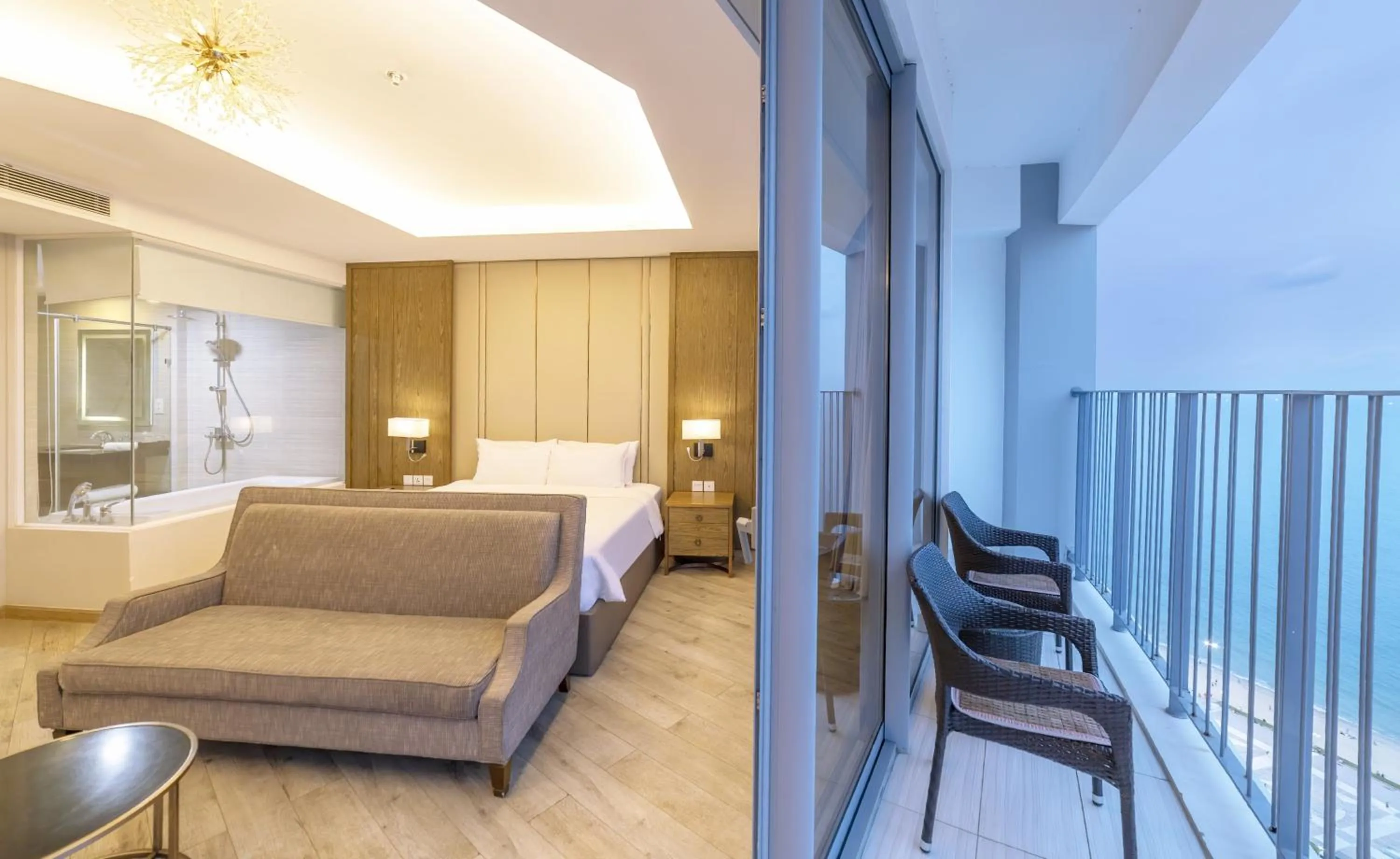 Bed in LYN Premier Studio Panorama Nha Trang