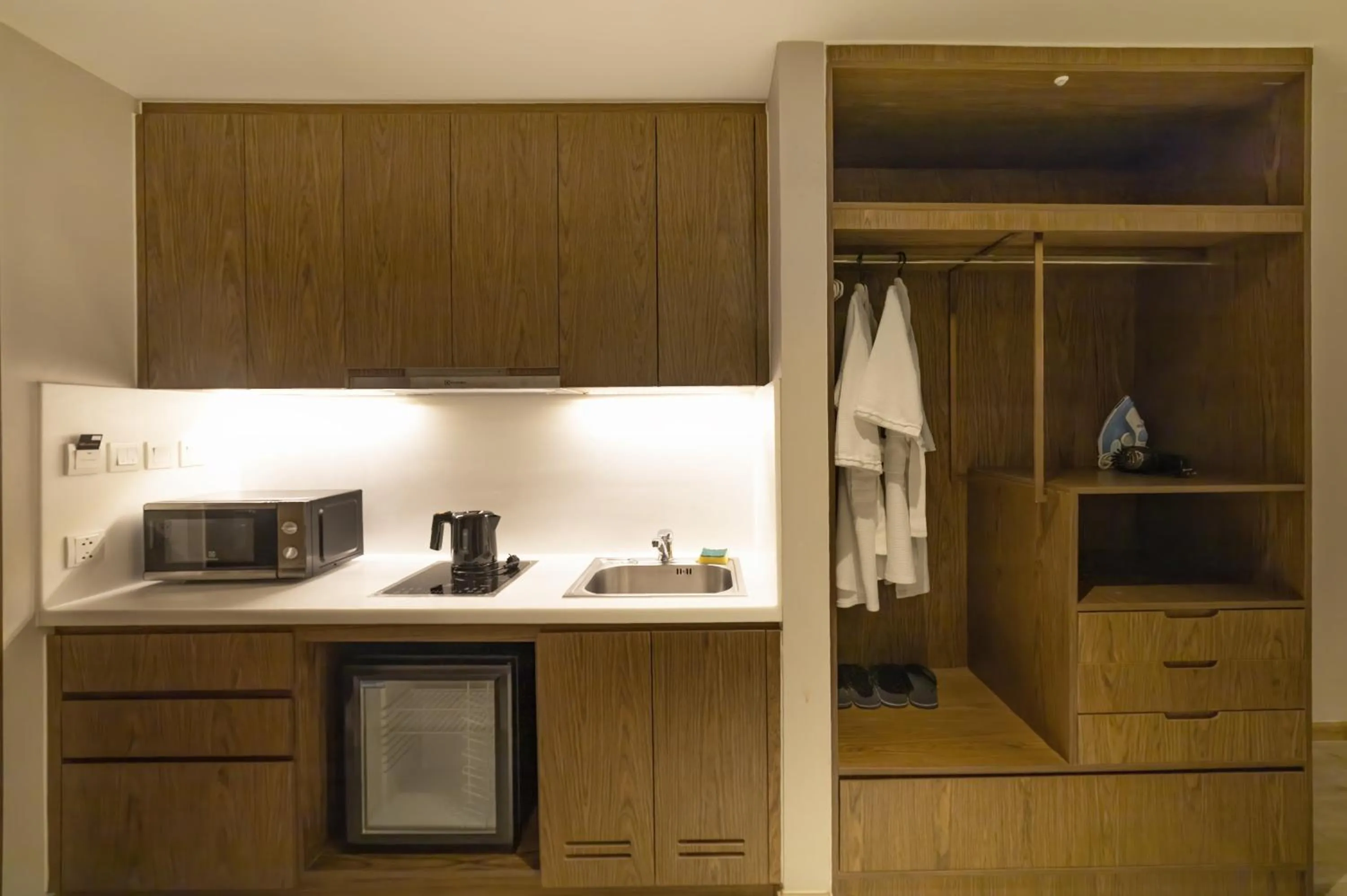 Kitchen or kitchenette in LYN Premier Studio Panorama Nha Trang