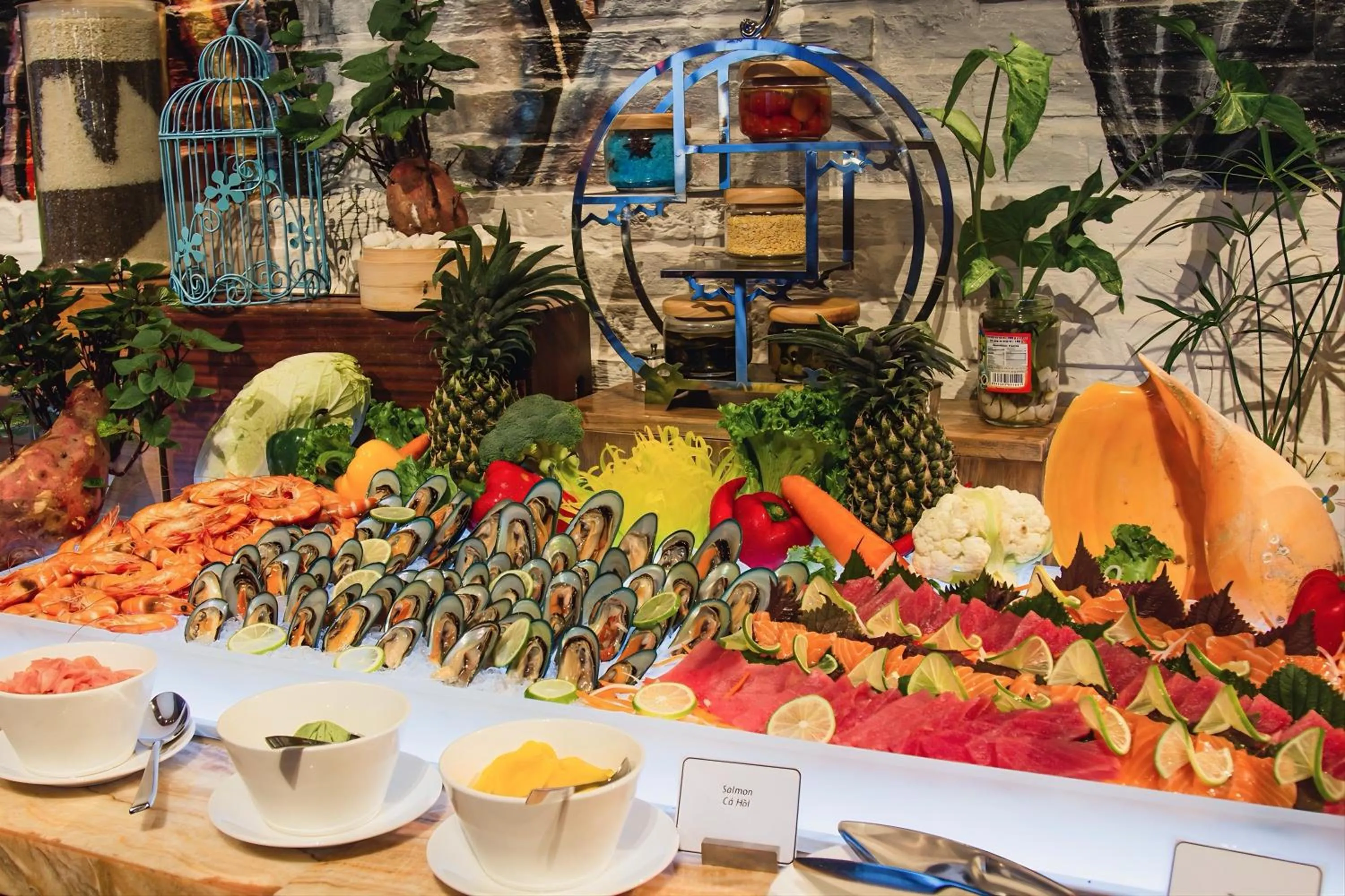 Restaurant/places to eat in LYN Premier Studio Panorama Nha Trang