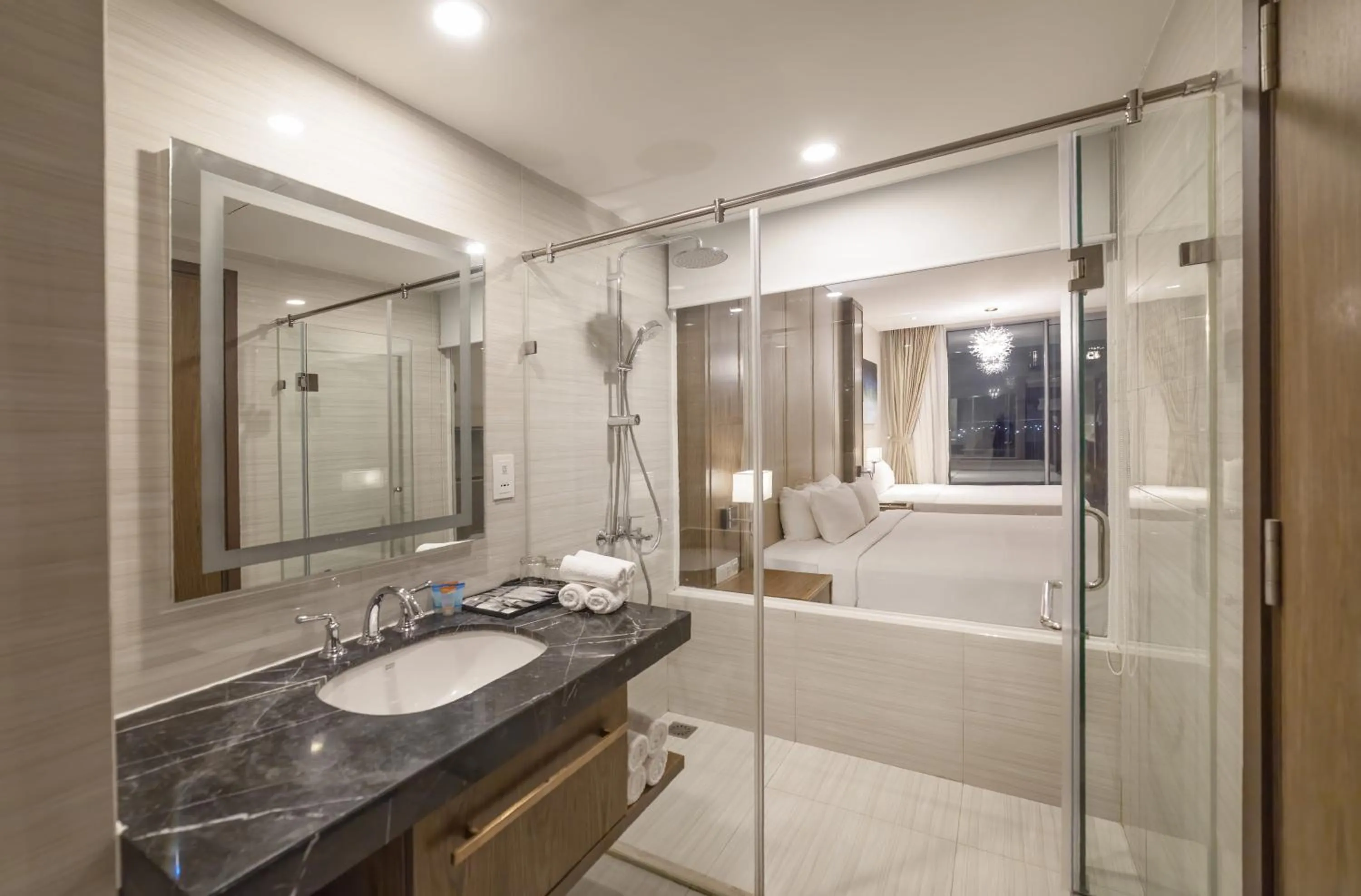 Shower in LYN Premier Studio Panorama Nha Trang