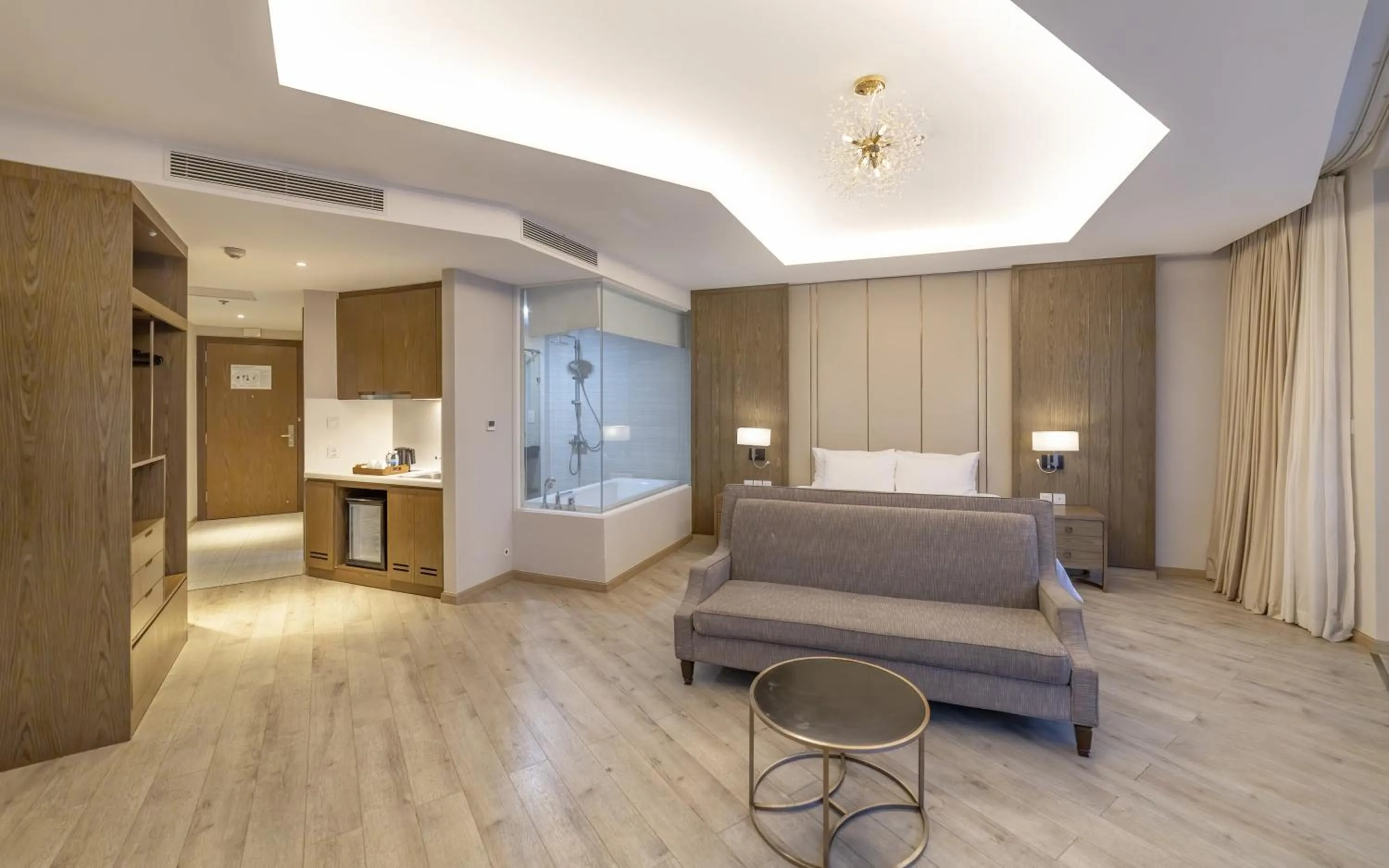 Bed in LYN Premier Studio Panorama Nha Trang