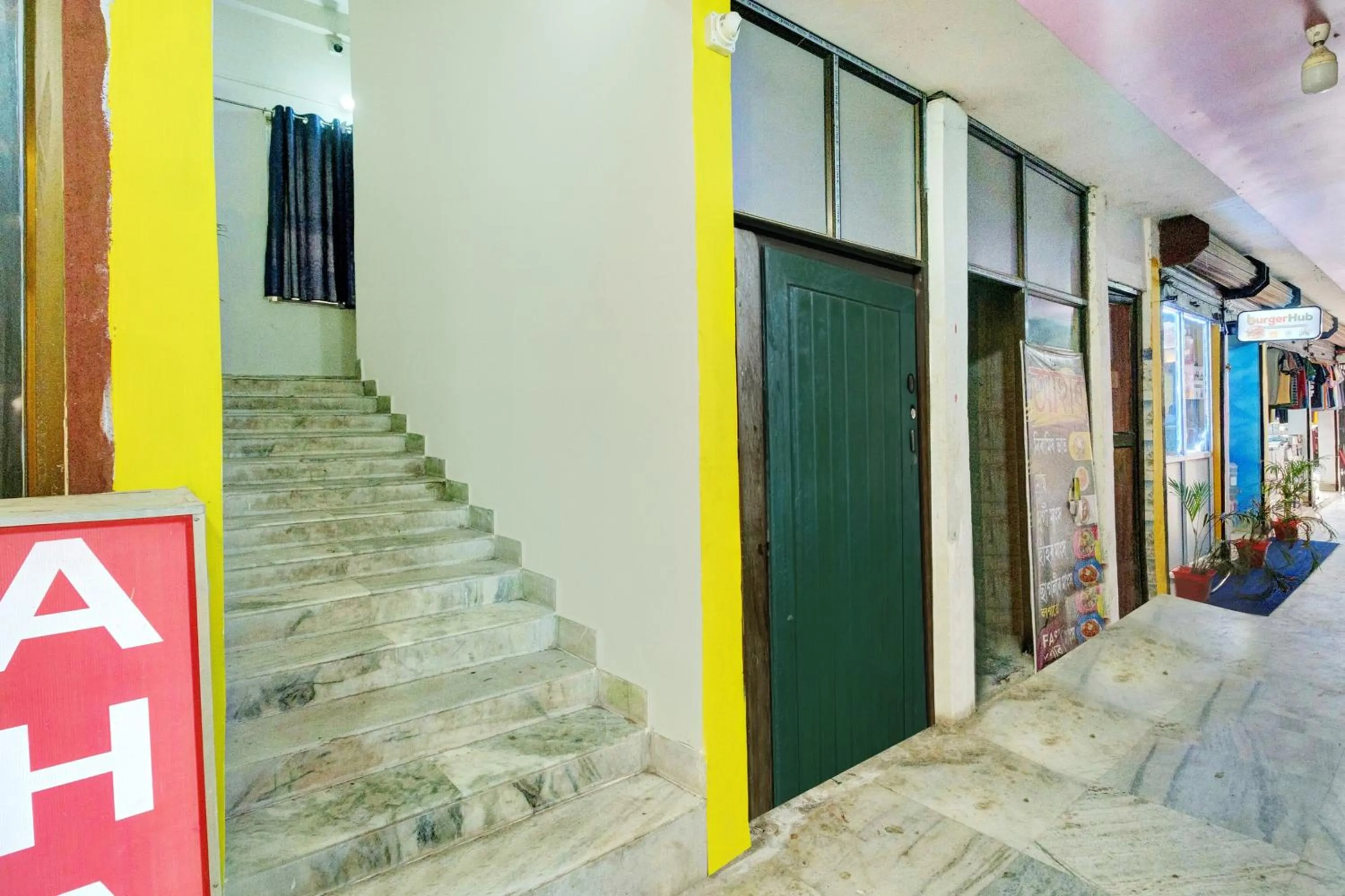 Facade/entrance in Hotel O ROYAL REGENCY, Pathsala