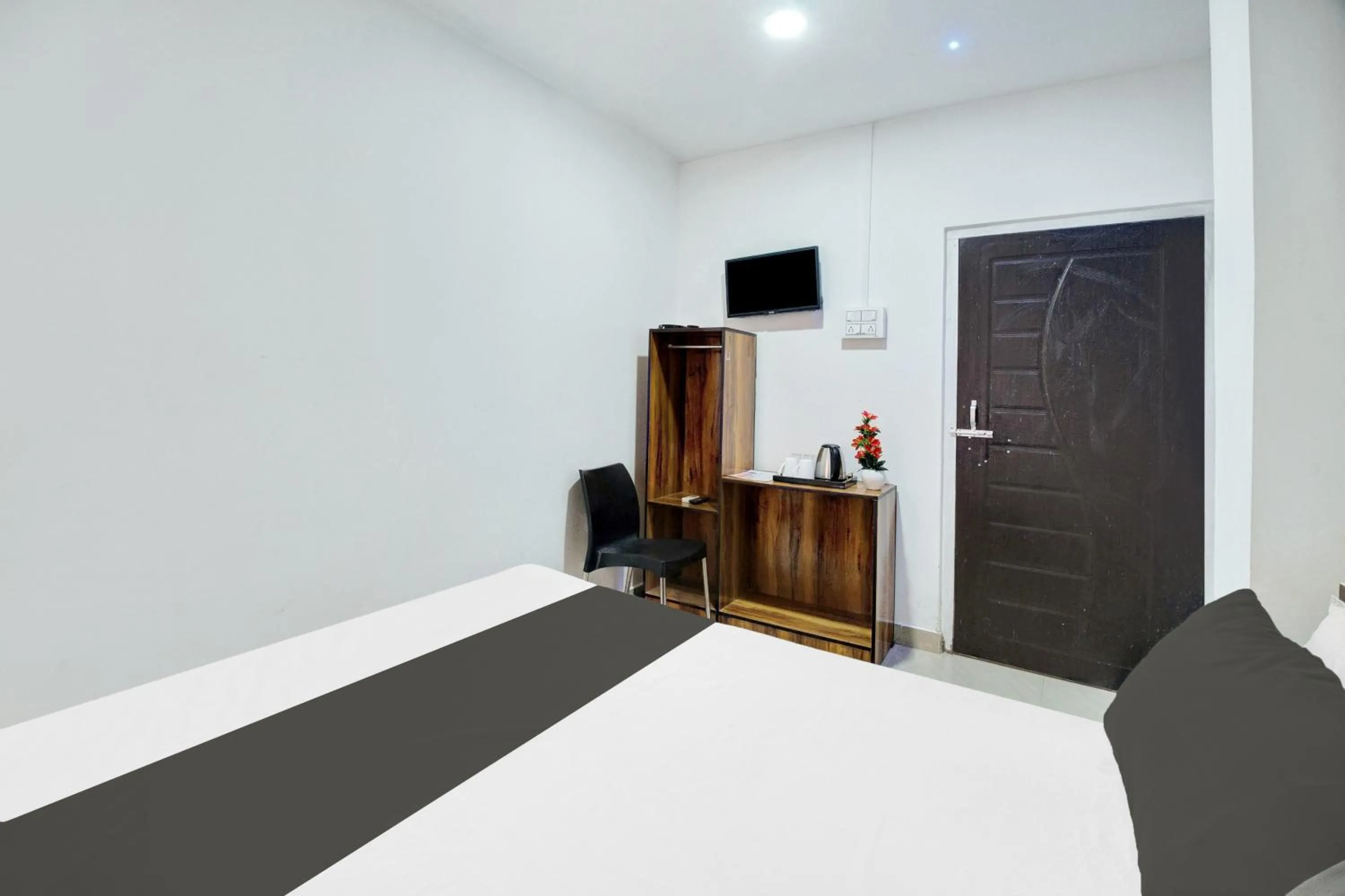 Bedroom, Bed in Hotel O ROYAL REGENCY, Pathsala